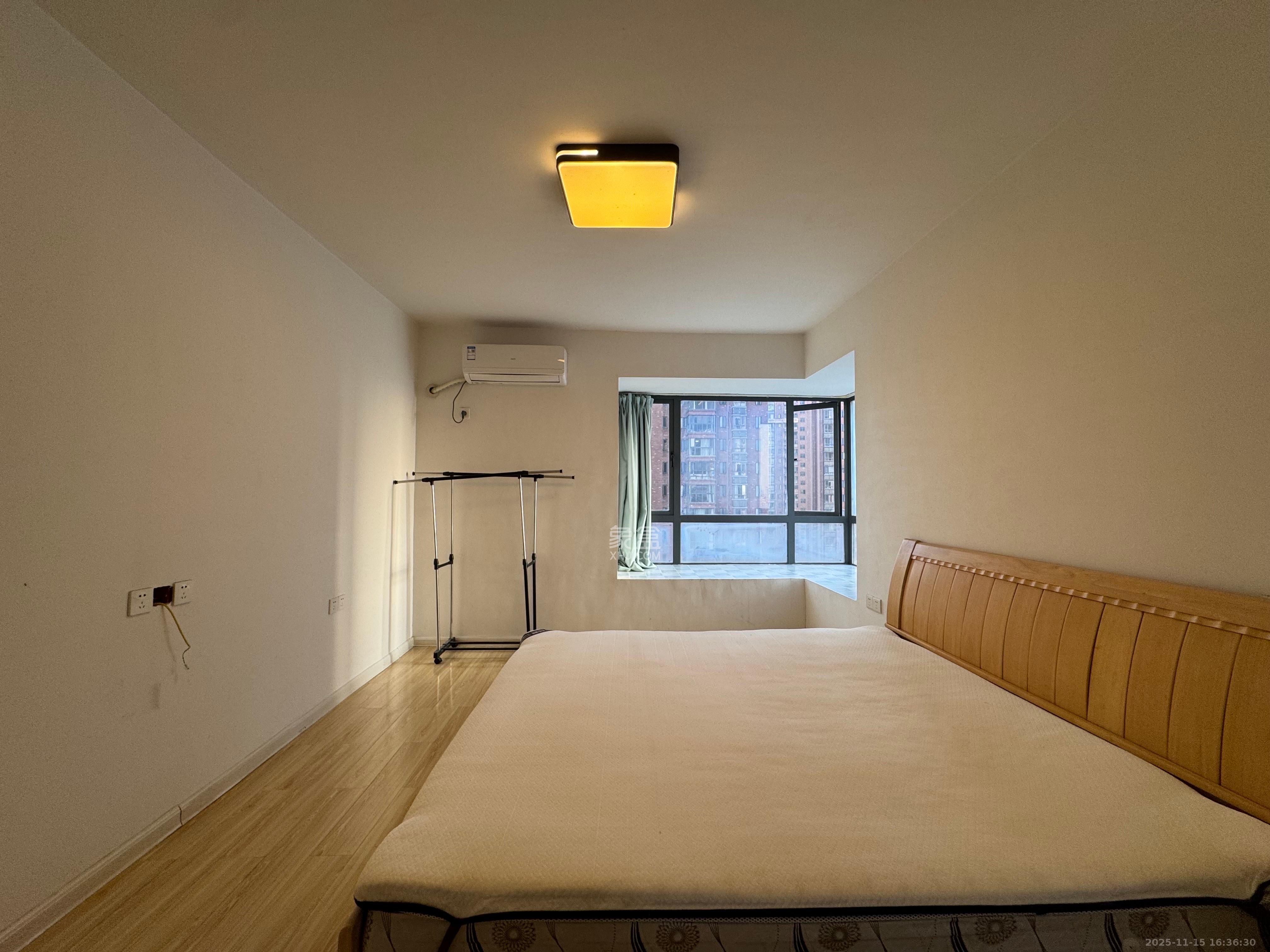 半山壹号 3室2厅1卫 3600.0元/月 半山壹号 3室2厅1卫 3600.0元/月室内图