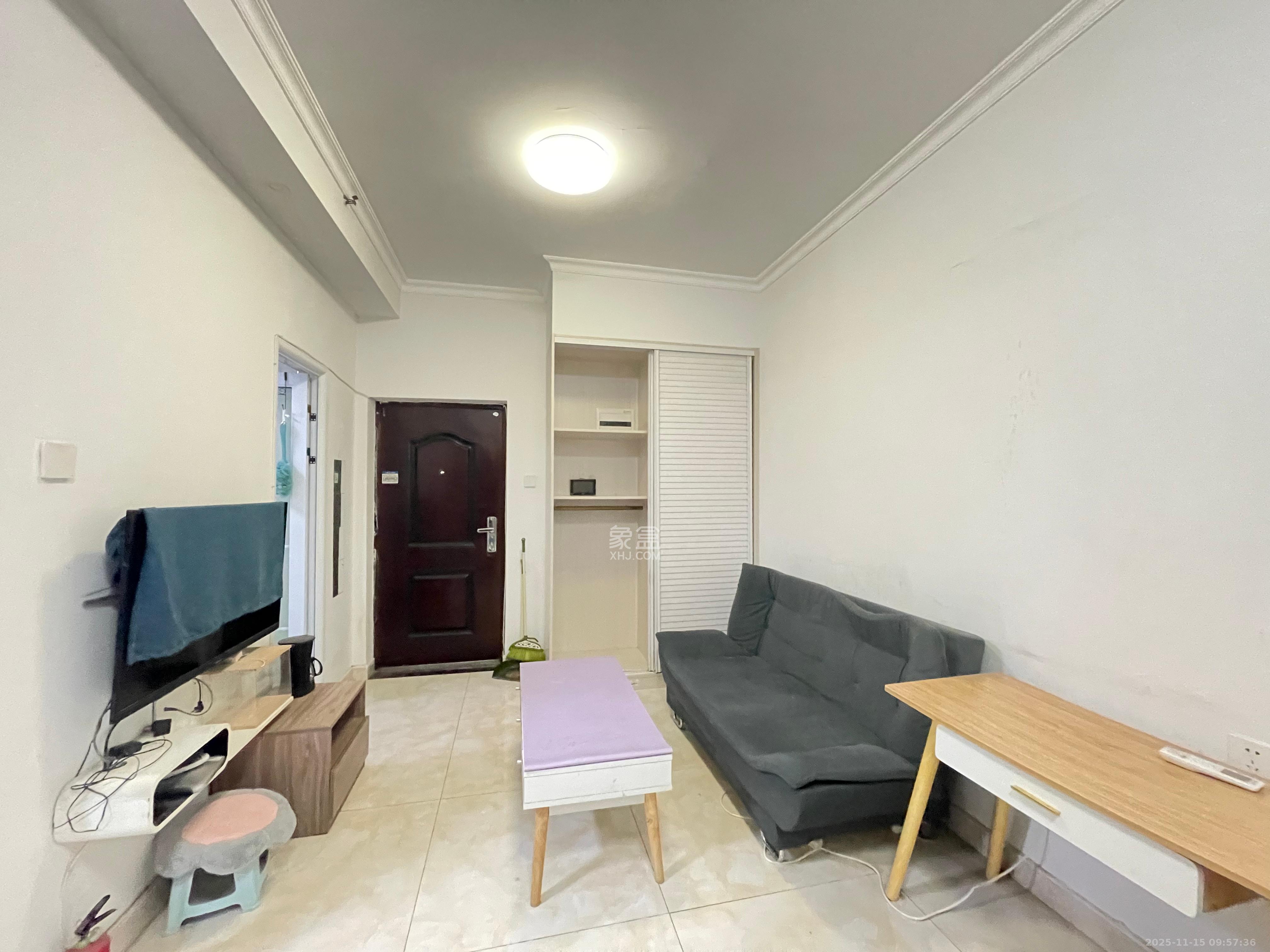 荣悦台 1室1厅1卫 1600.0元/月 荣悦台 1室1厅1卫 1600.0元/月室内图