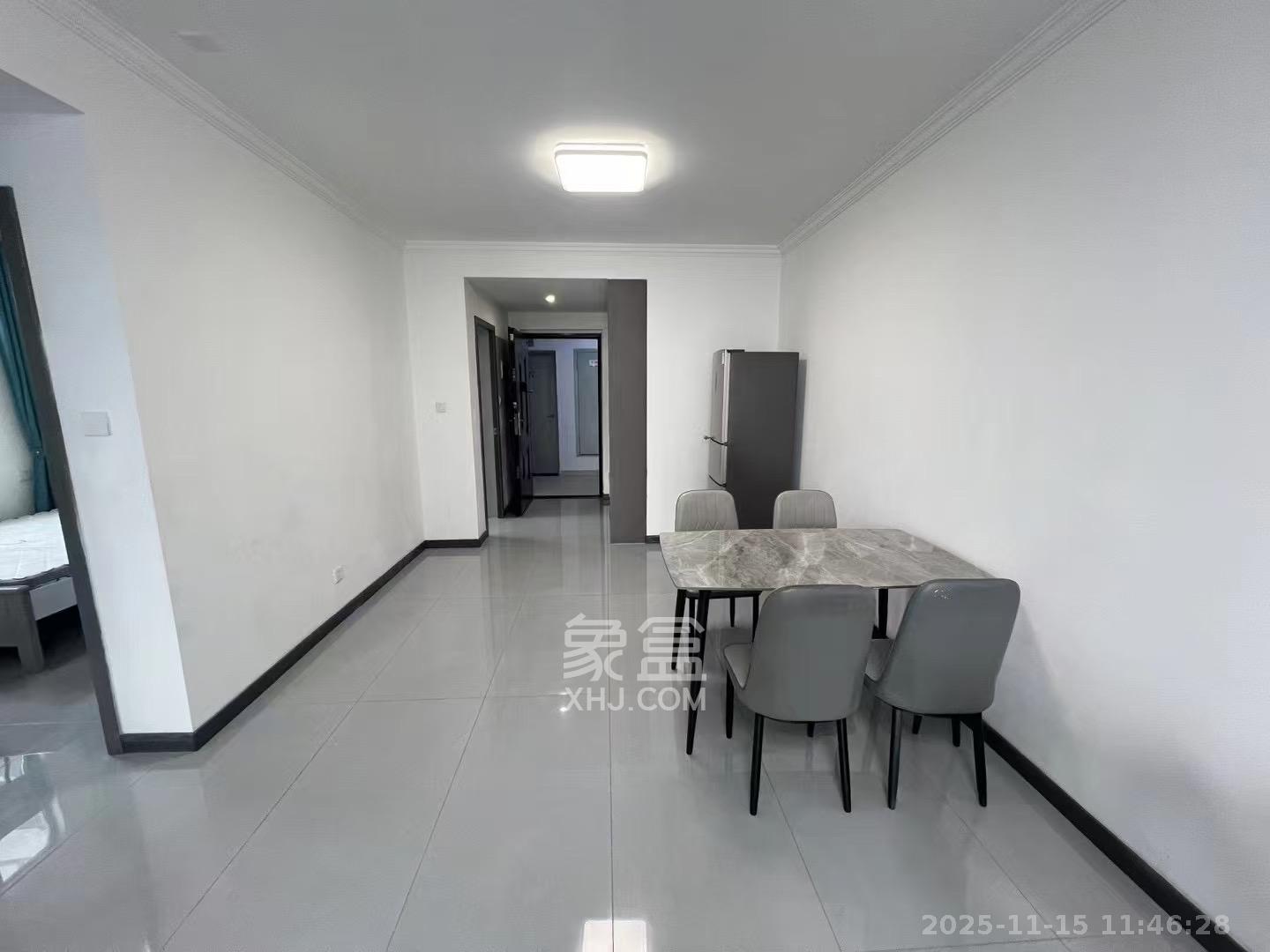 桃花嘉园  2室2厅1卫    1800.0元/月室内图