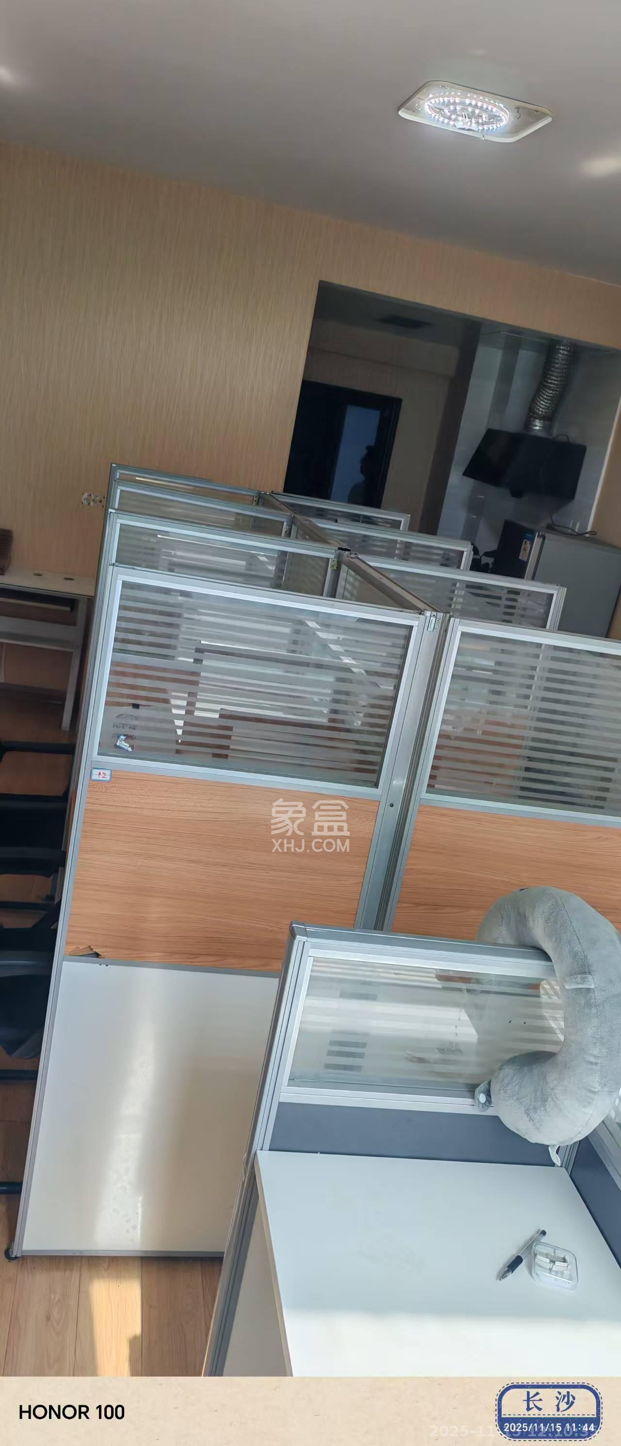 长城华都 1室1厅1卫 1400.0元/月 长城华都 1室1厅1卫 1400.0元/月室内图