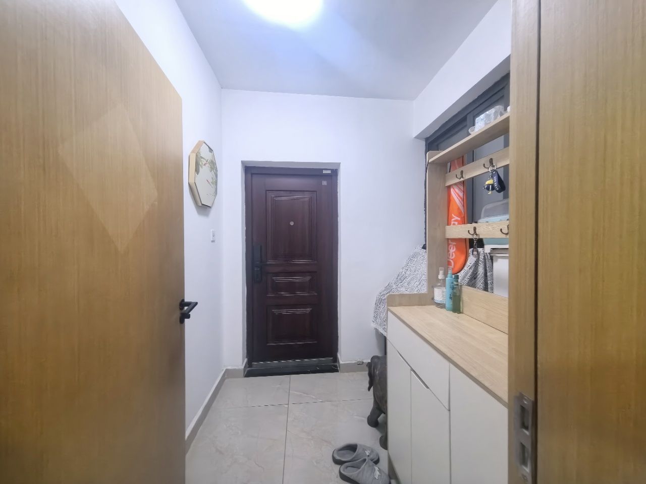 伊泰天骄三期  2室2厅1卫    2000.0元/月室内图