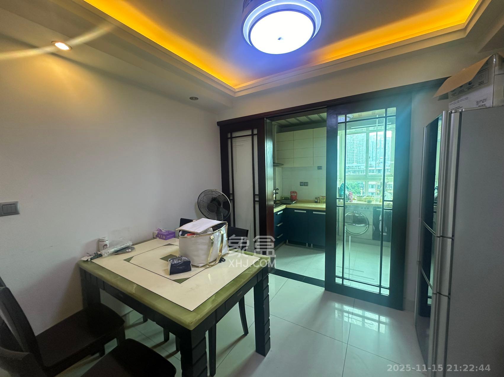 恒鑫澜北湾 4室2厅2卫 3000.0元/月 恒鑫澜北湾 4室2厅2卫 3000.0元/月室内图