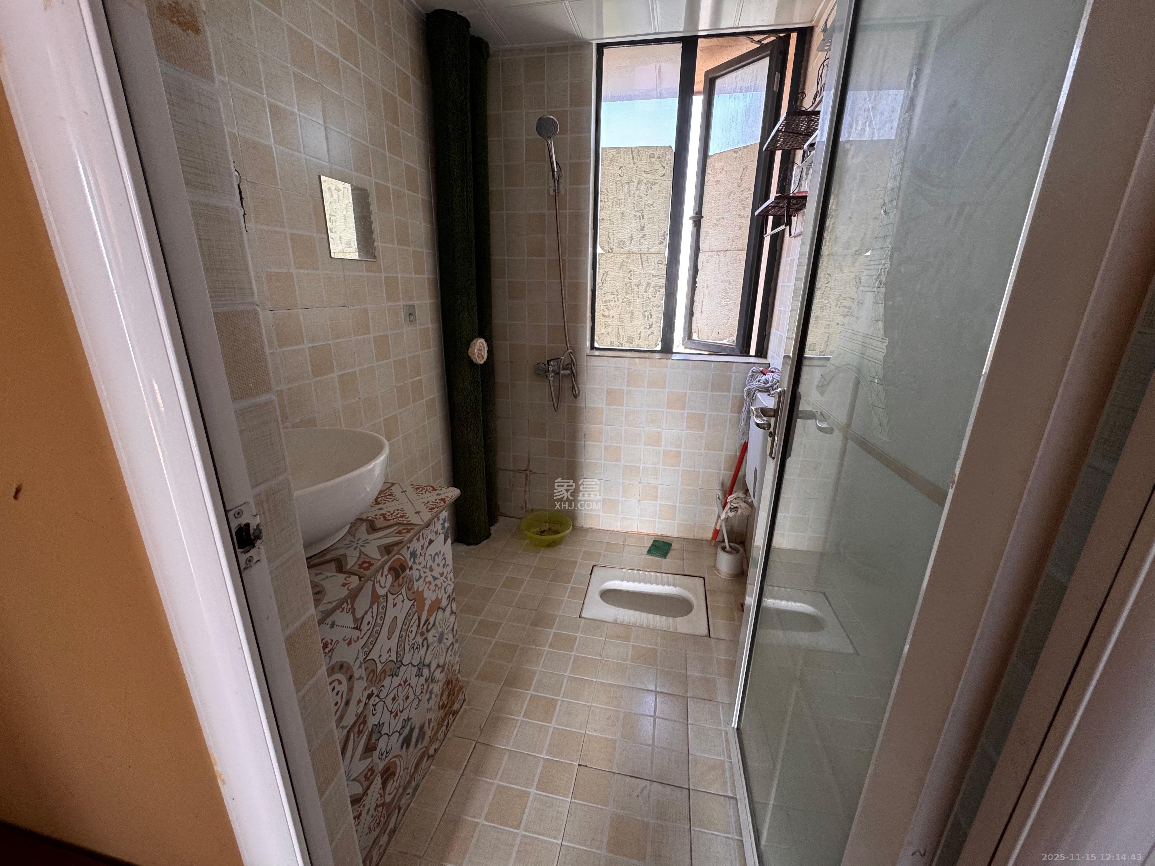 振业城二期  1室2厅1卫    2700.0元/月室内图