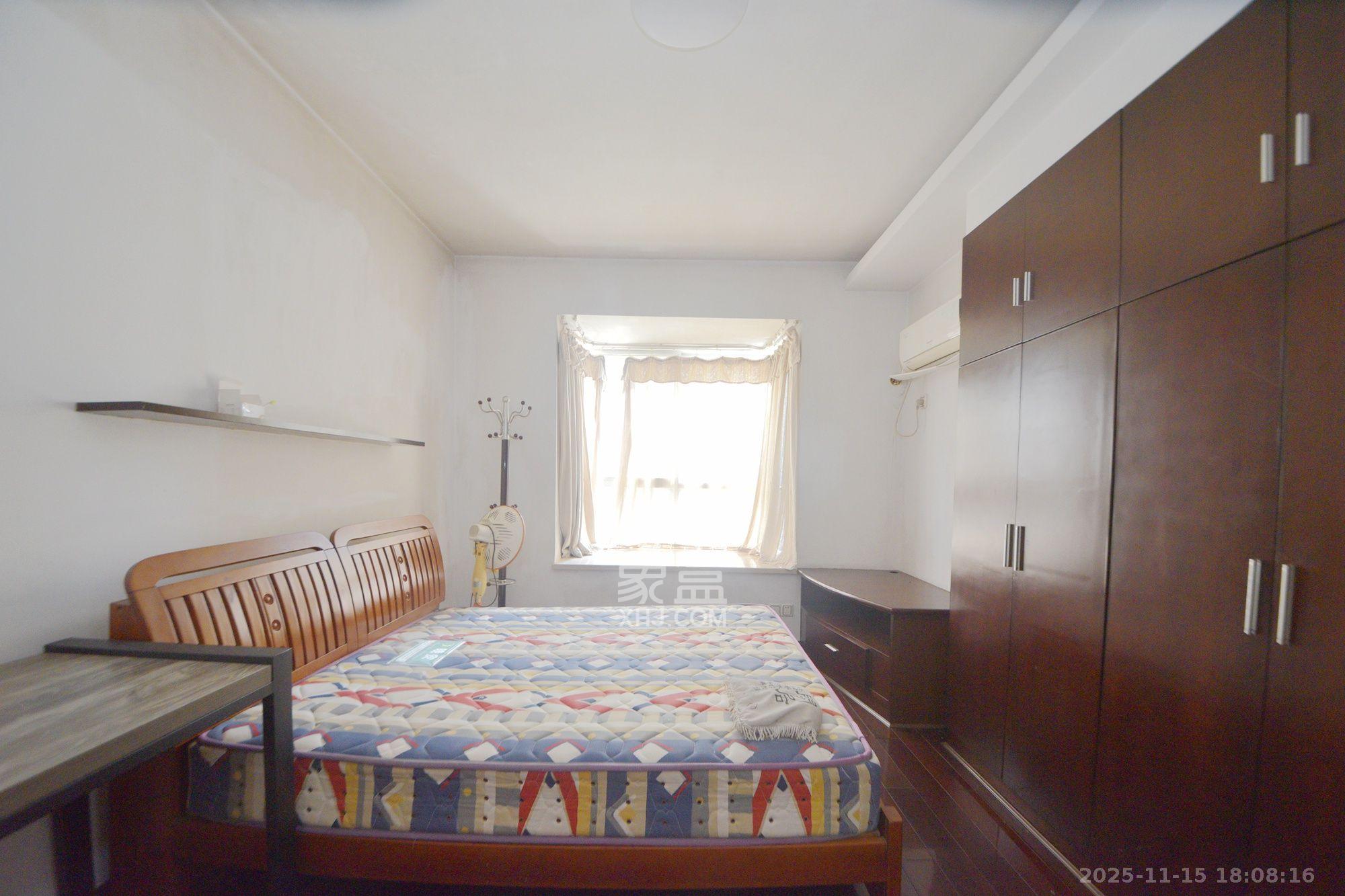 东方新世界  5室1厅2卫    3000.0元/月室内图