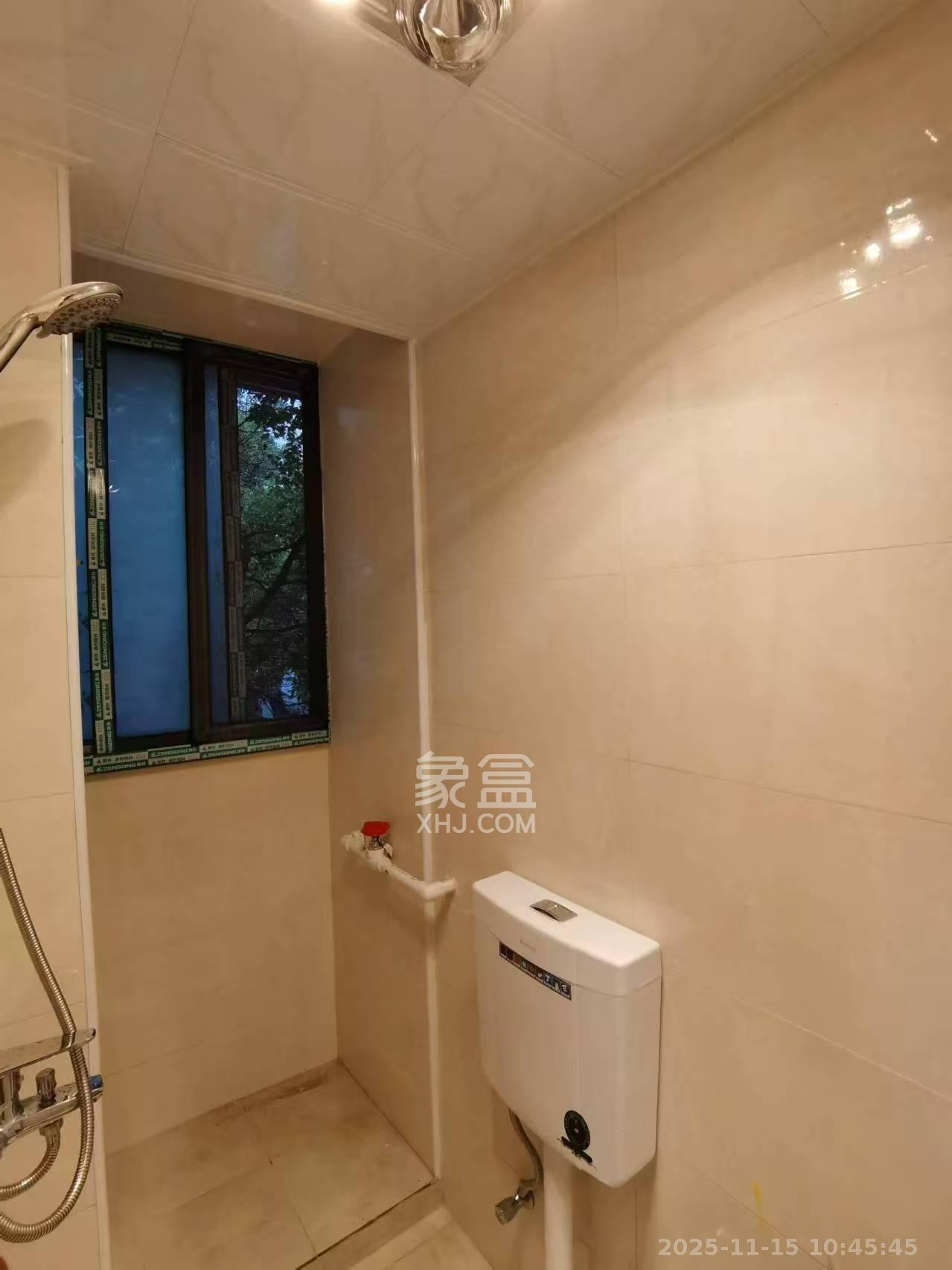 马家冲社区(马家冲小区) 2室2厅1卫 2000.0元/月 马家冲社区(马家冲小区) 2室2厅1卫 2000.0元/月室内图