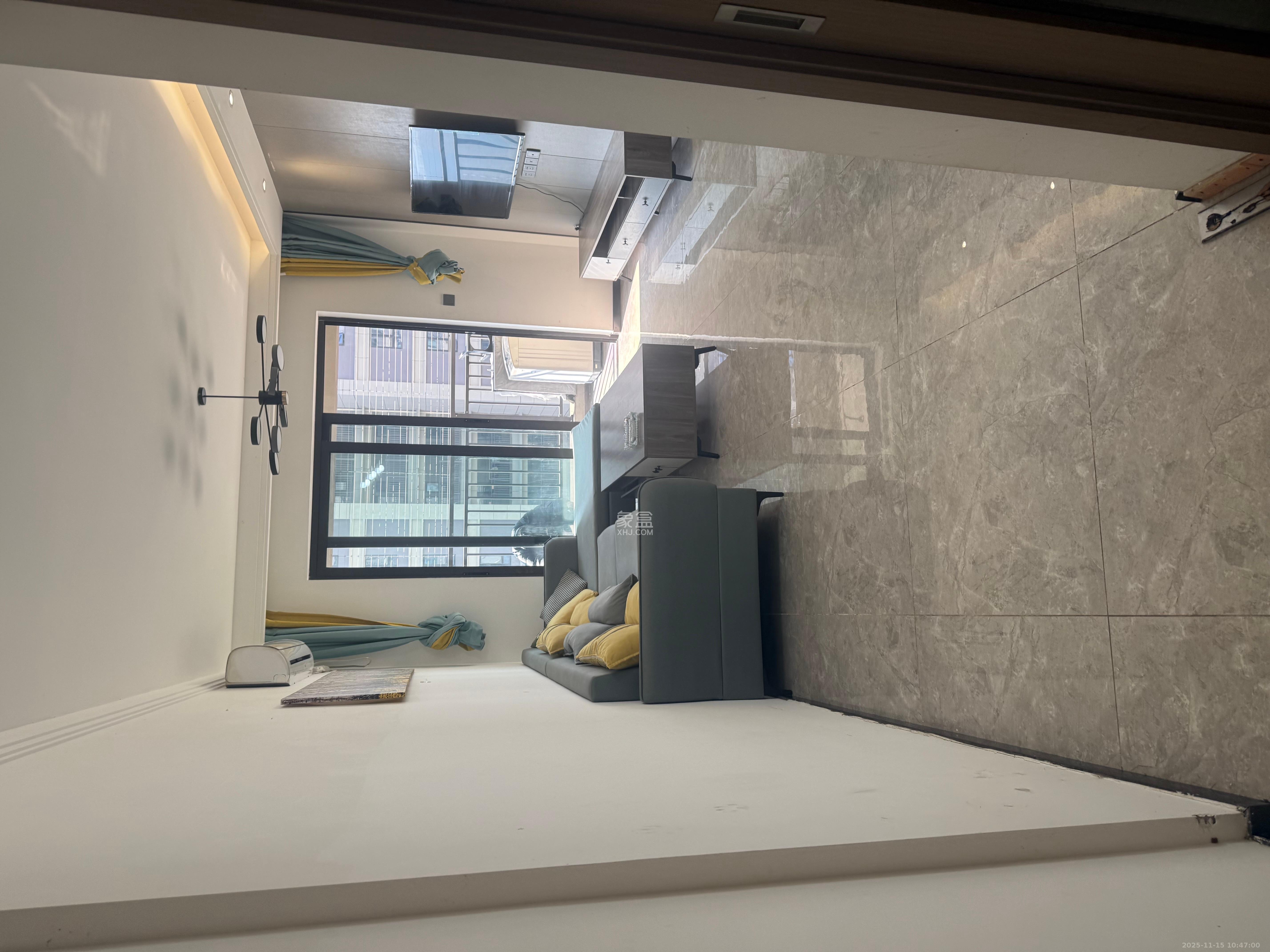 招商华发依云曦城  3室2厅2卫    2300.0元/月室内图1