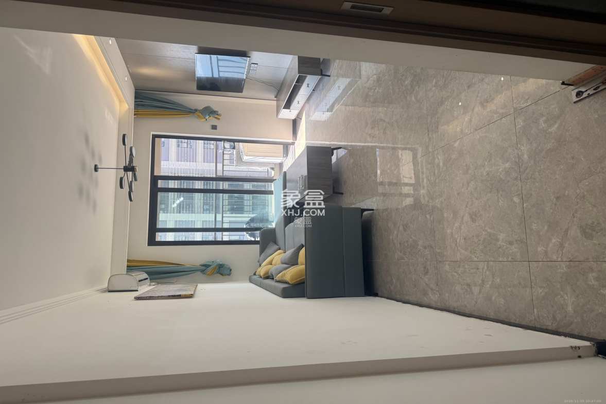 招商华发依云曦城 3室2厅2卫 2300.0元/月 招商华发依云曦城 3室2厅2卫 2300.0元/月室内图