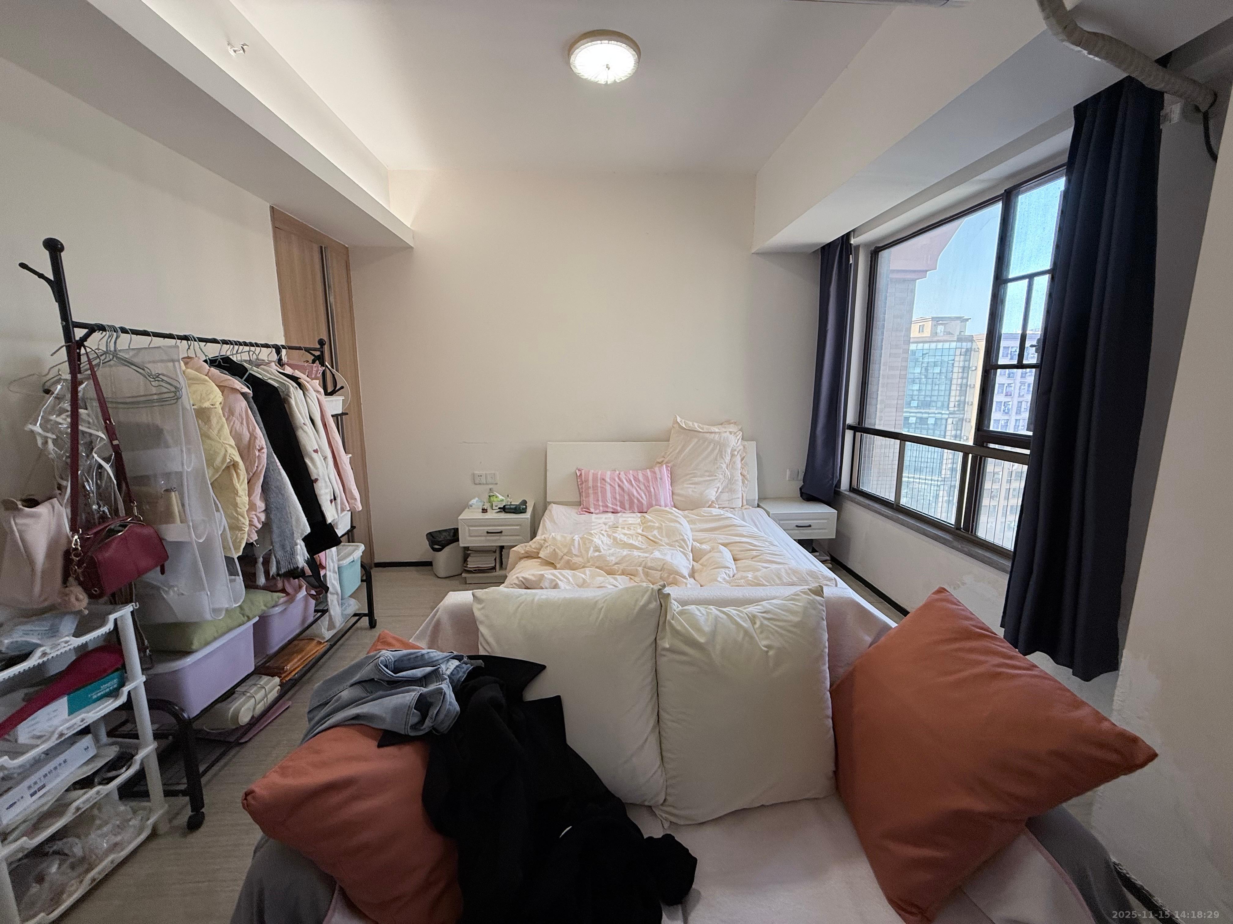 奥林匹克花园贡院三期 1室1厅1卫 1500.0元/月 奥林匹克花园贡院三期 1室1厅1卫 1500.0元/月室内图