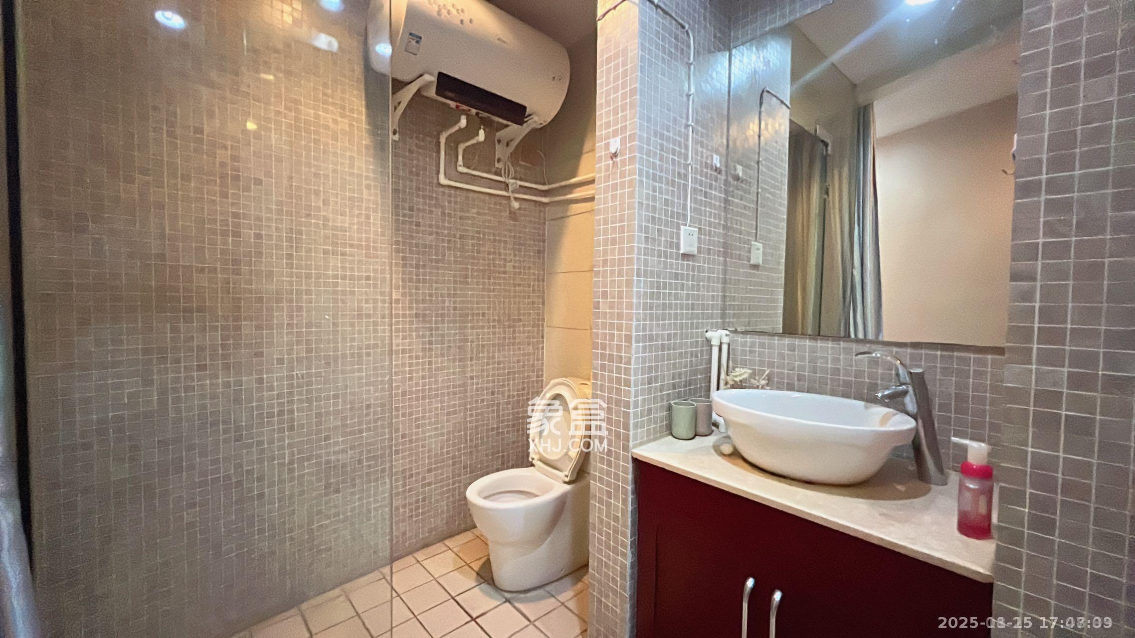 铂宫  1室1厅1卫    2200.0元/月小区图