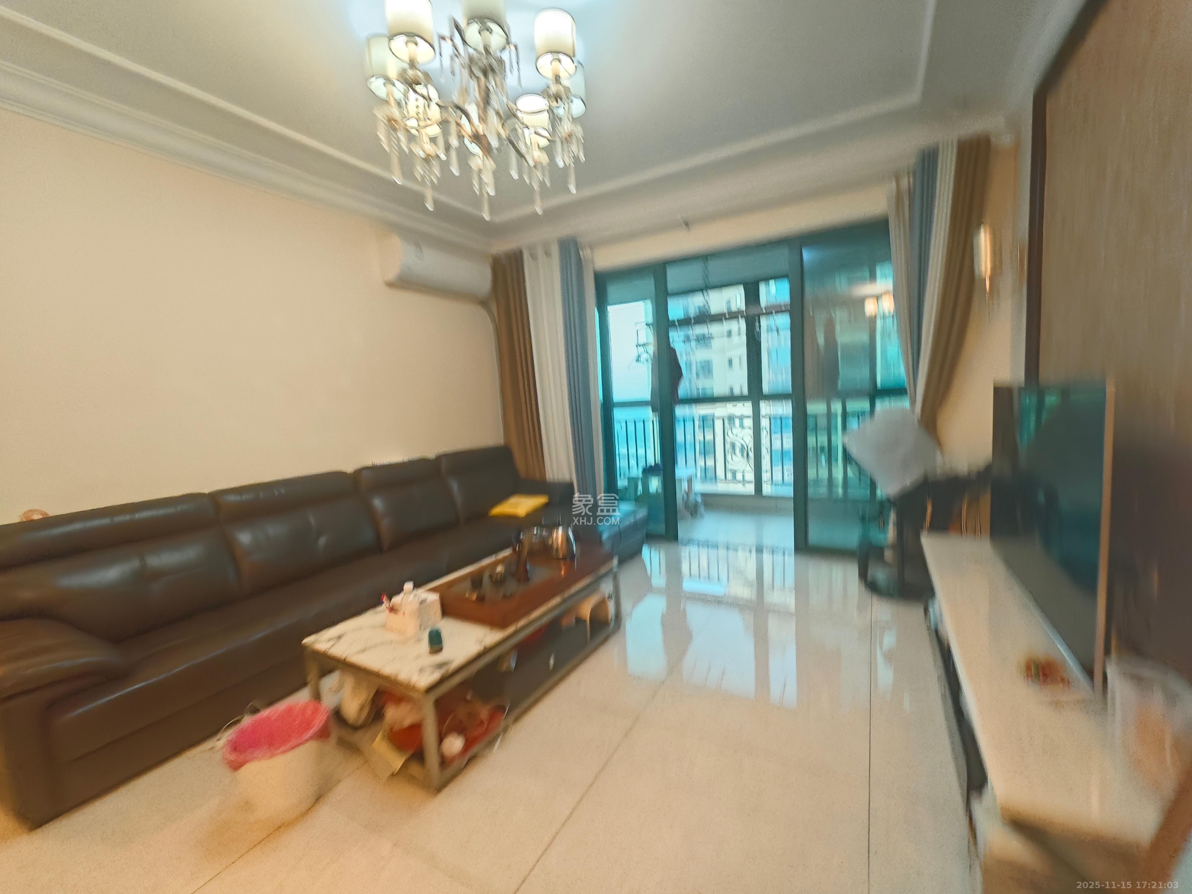 恒大翡翠华庭  3室2厅2卫    2500.0元/月