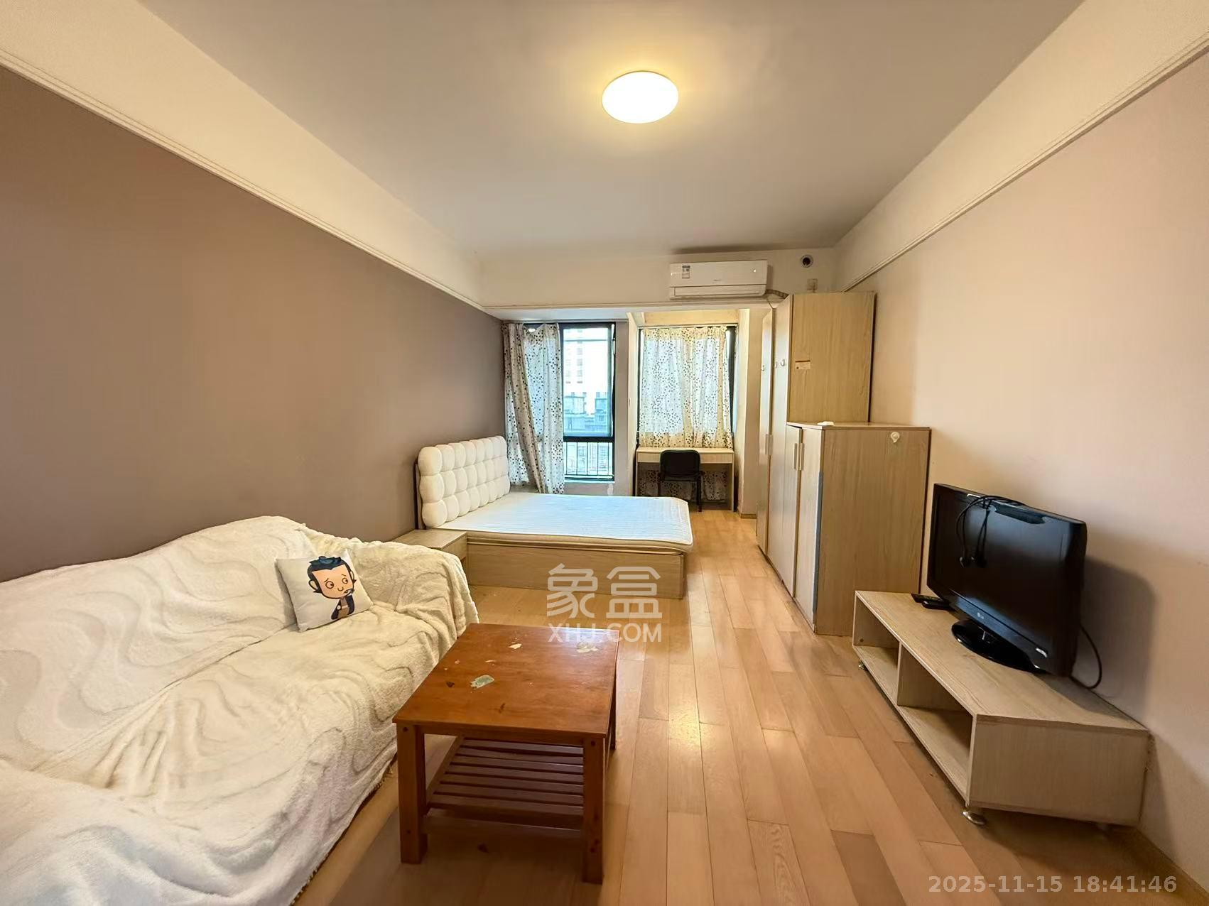 万科金色家园  1室1厅1卫    1000.0元/月