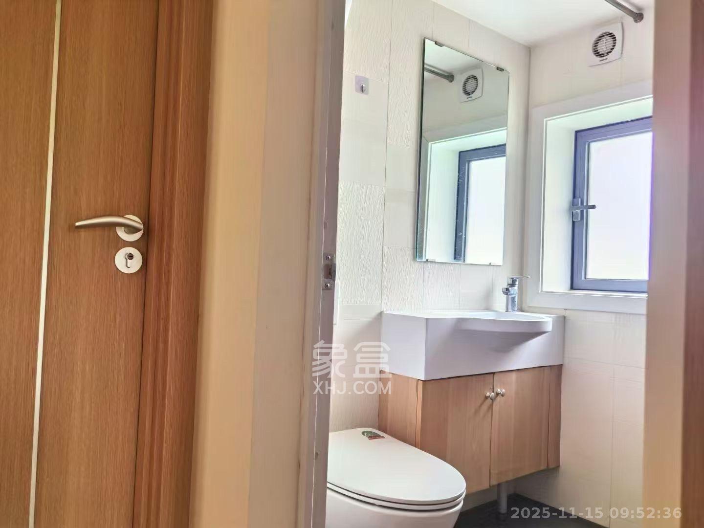 卓越浅水湾 2室1厅2卫 2100.0元/月 卓越浅水湾 2室1厅2卫 2100.0元/月室内图