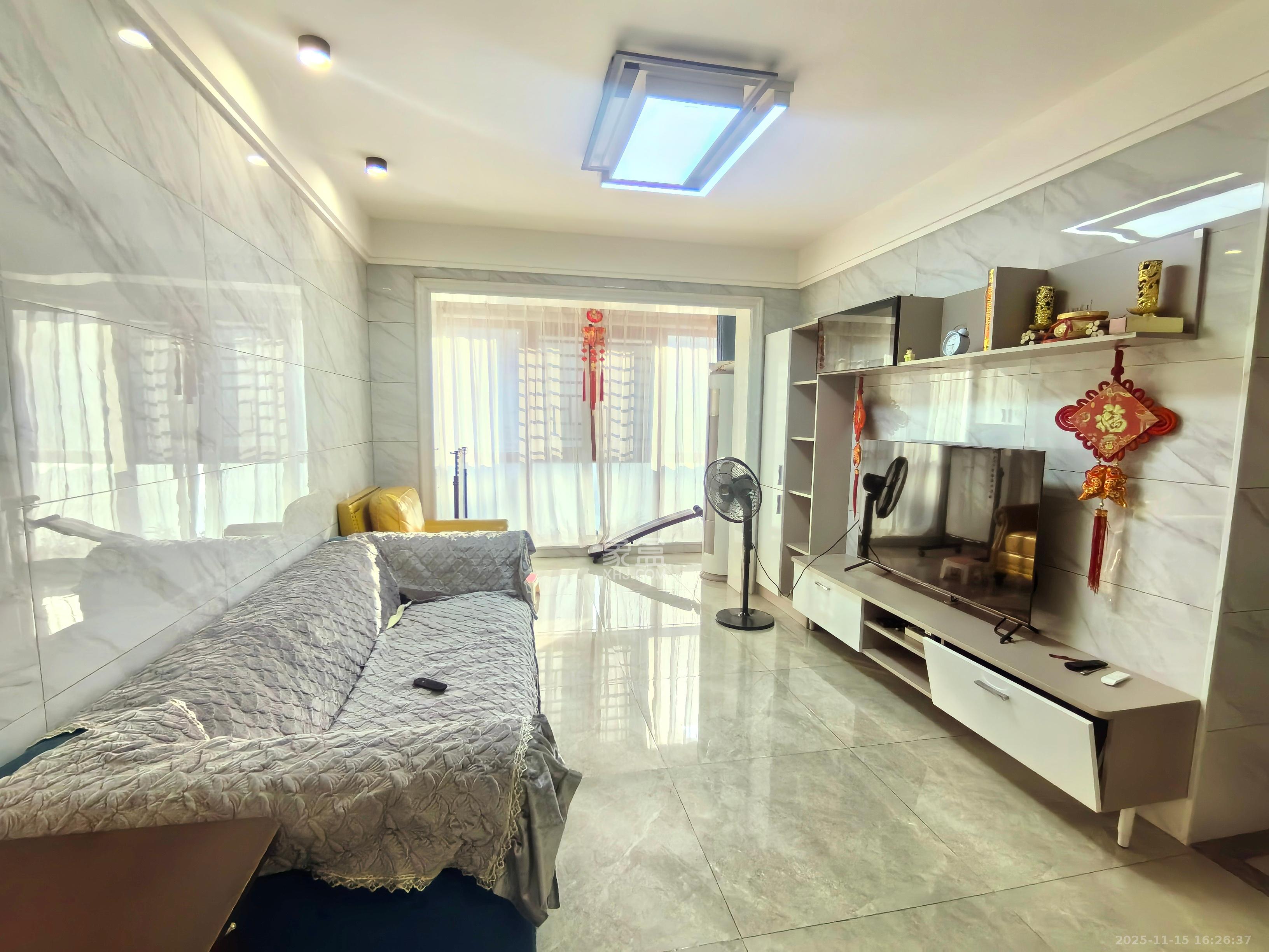 碧桂园公园壹号(凯怡茗苑) 3室2厅2卫 2000.0元/月 碧桂园公园壹号(凯怡茗苑) 3室2厅2卫 2000.0元/月室内图