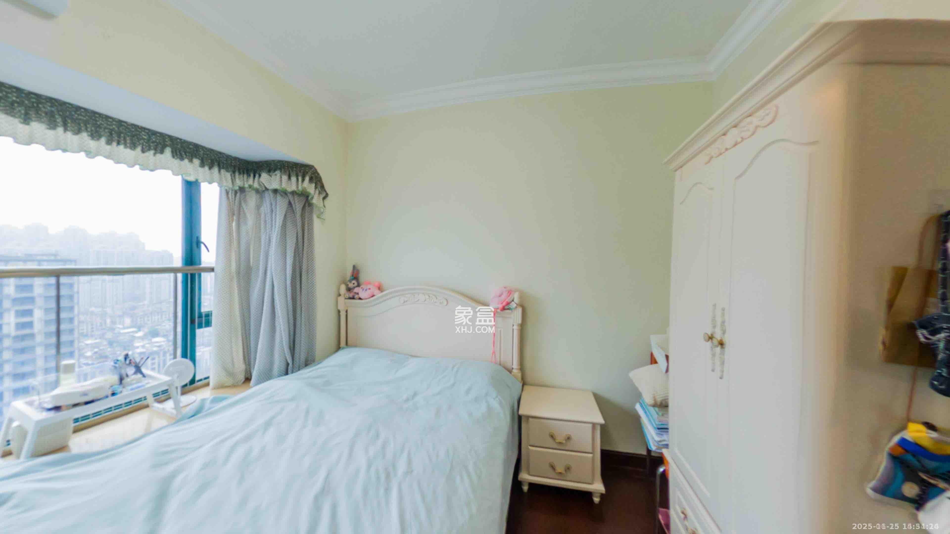 恒大绿洲  2室1厅1卫    2400.0元/月室内图