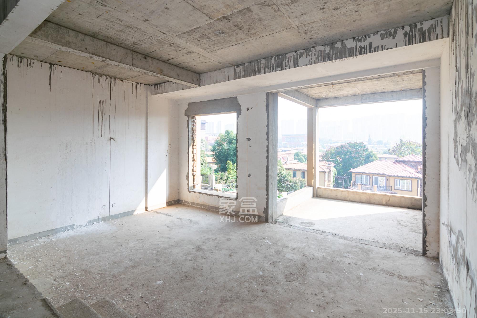 金地三千府（金地湖山樾、金地自在城）  5室2厅4卫    380.0万