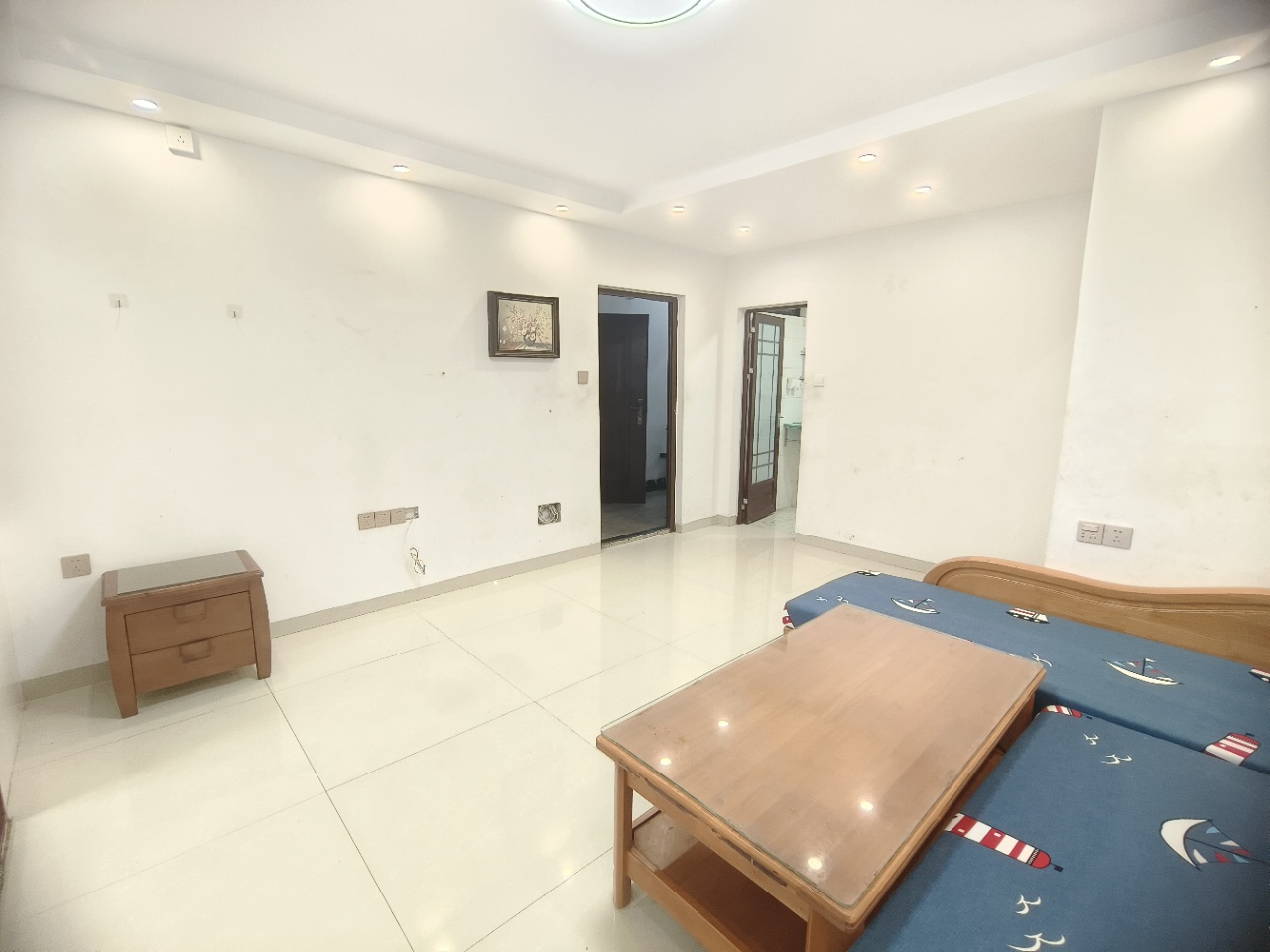 西城秀苑 2室2厅1卫 1800.0元/月 西城秀苑 2室2厅1卫 1800.0元/月室内图