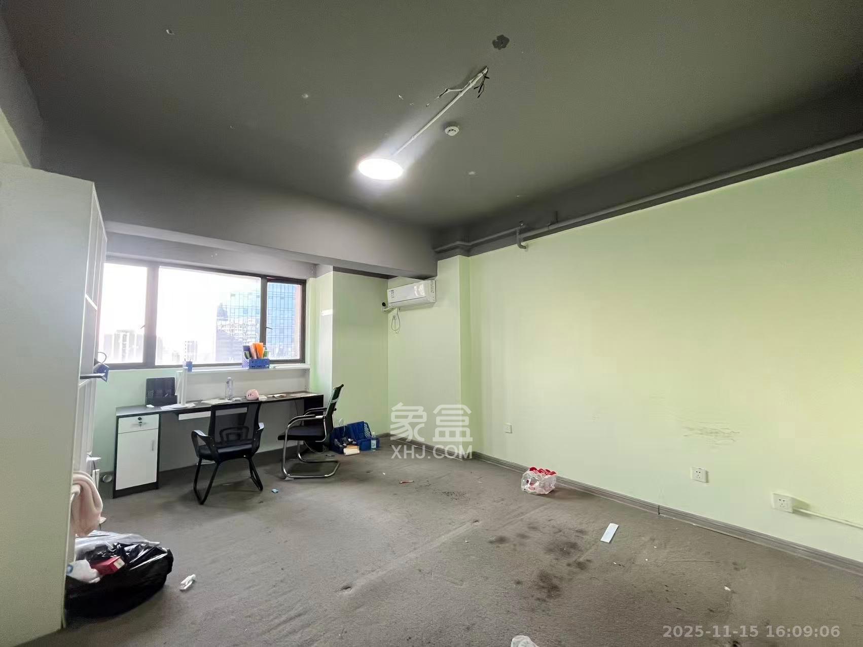 东友星座  1室0厅0卫    13000.0元/月室内图