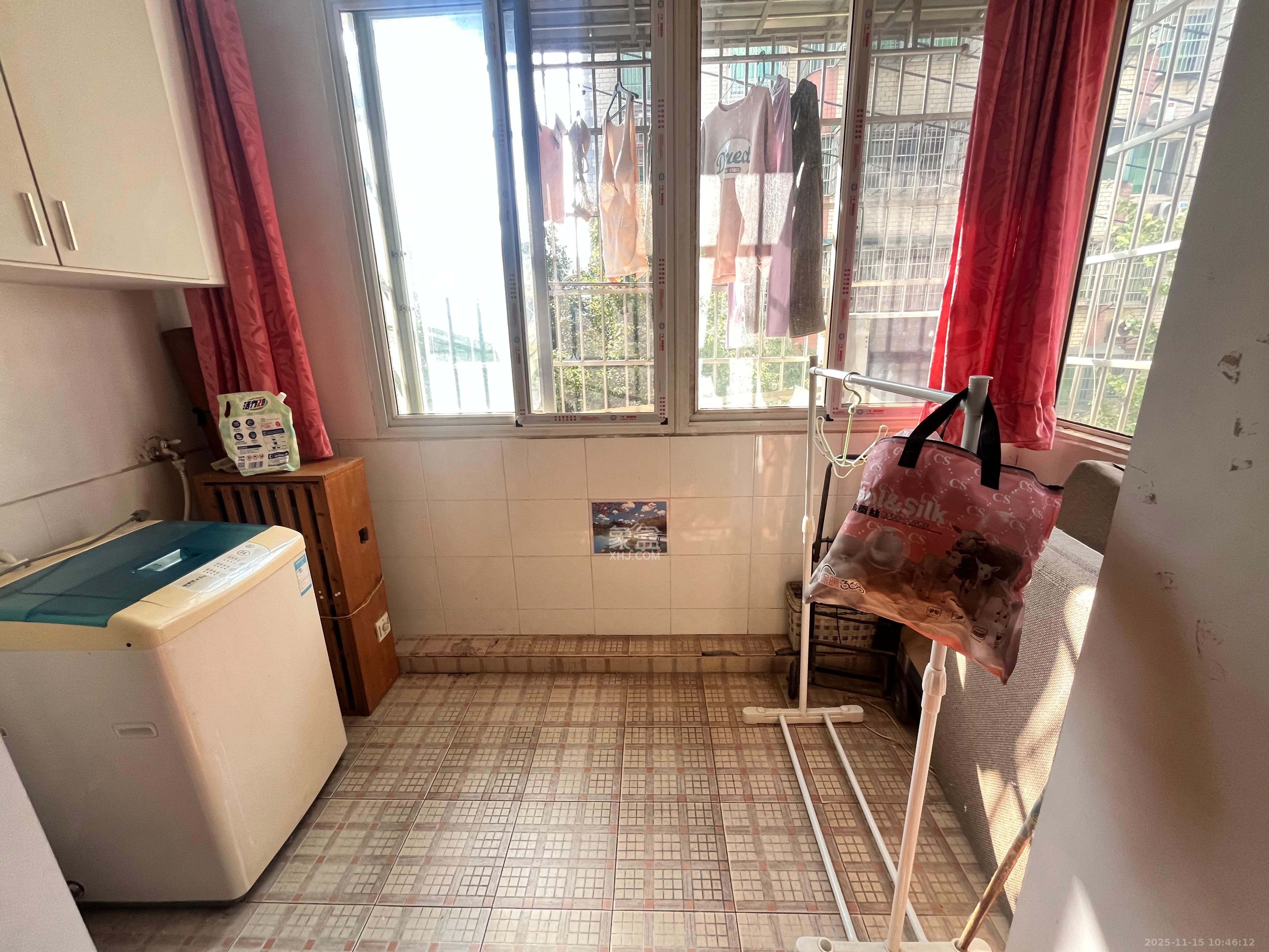 锦纶厂宿舍  2室1厅1卫    1800.0元/月室内图