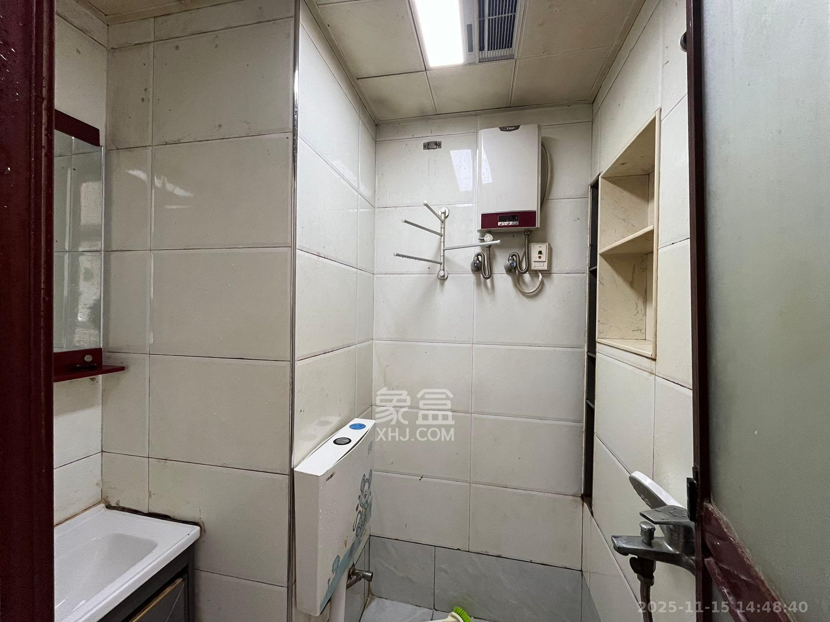 中建芙蓉工社  1室1厅1卫    1200.0元/月室内图