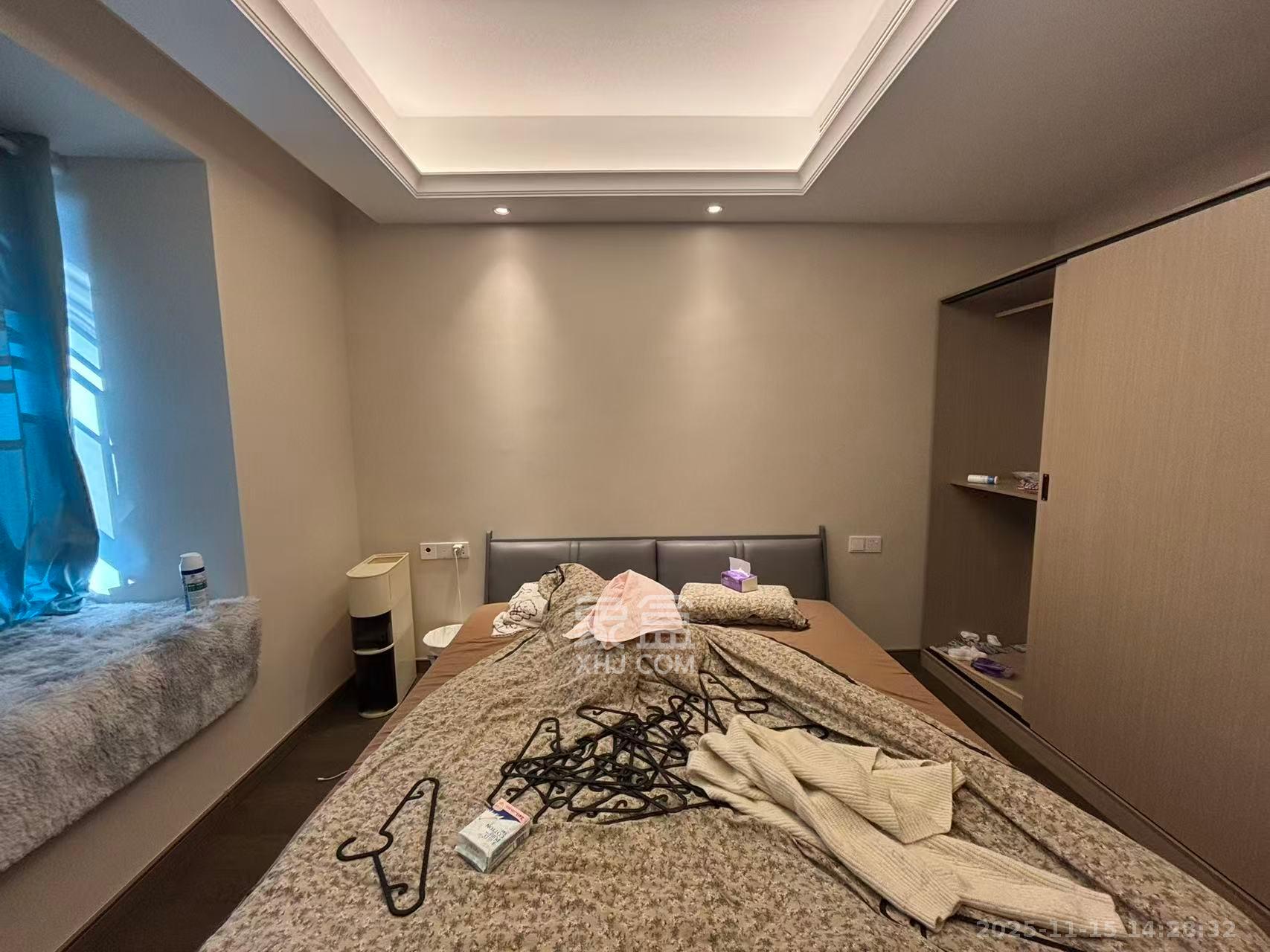 新力铂园（江山云著）  3室2厅1卫    3500.0元/月室内图