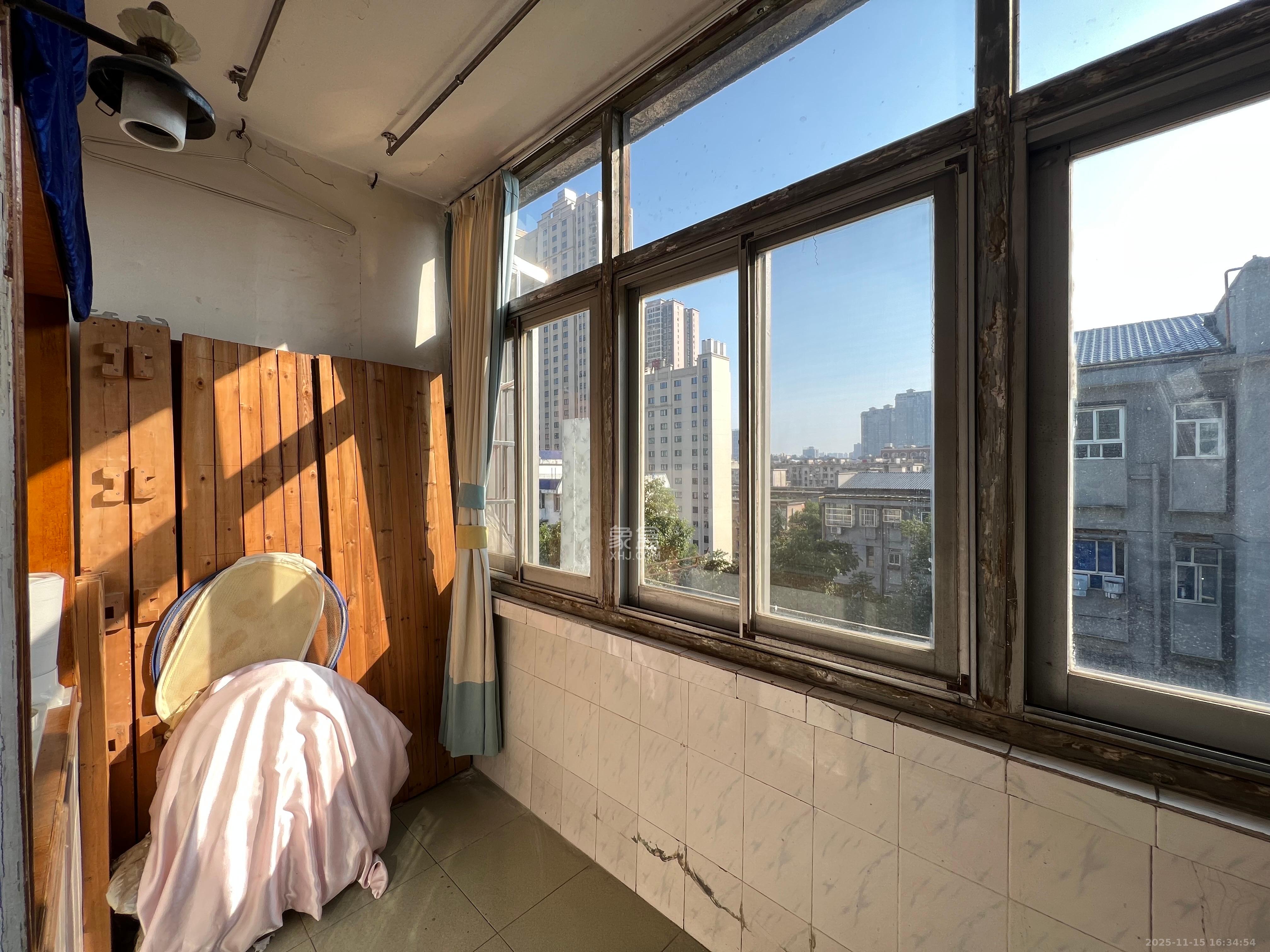 左家塘二建 1室1厅1卫 1100.0元/月 左家塘二建 1室1厅1卫 1100.0元/月室内图