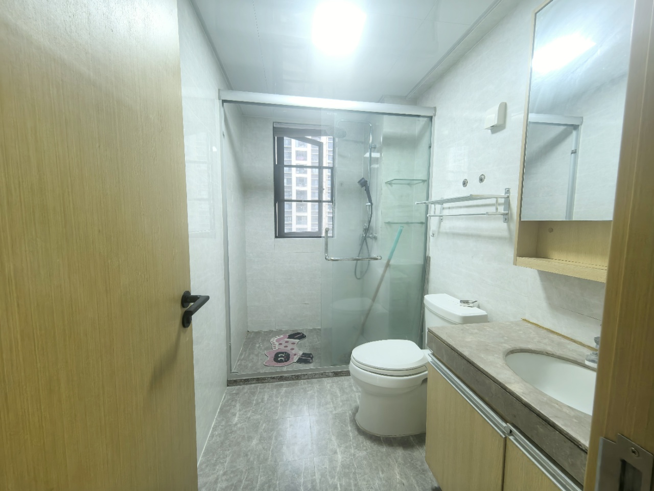 伊泰天骄三期  2室2厅1卫    2000.0元/月室内图