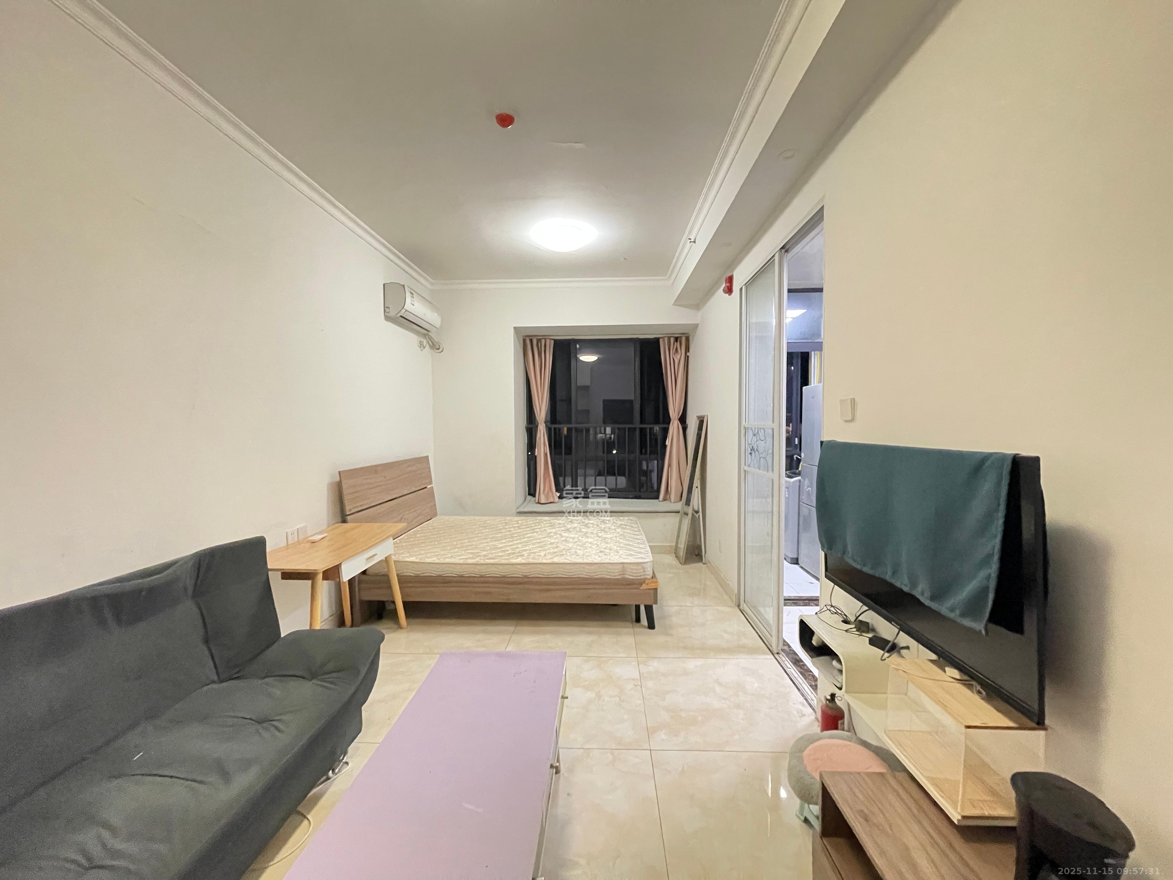 荣悦台  1室1厅1卫    1600.0元/月室内图1