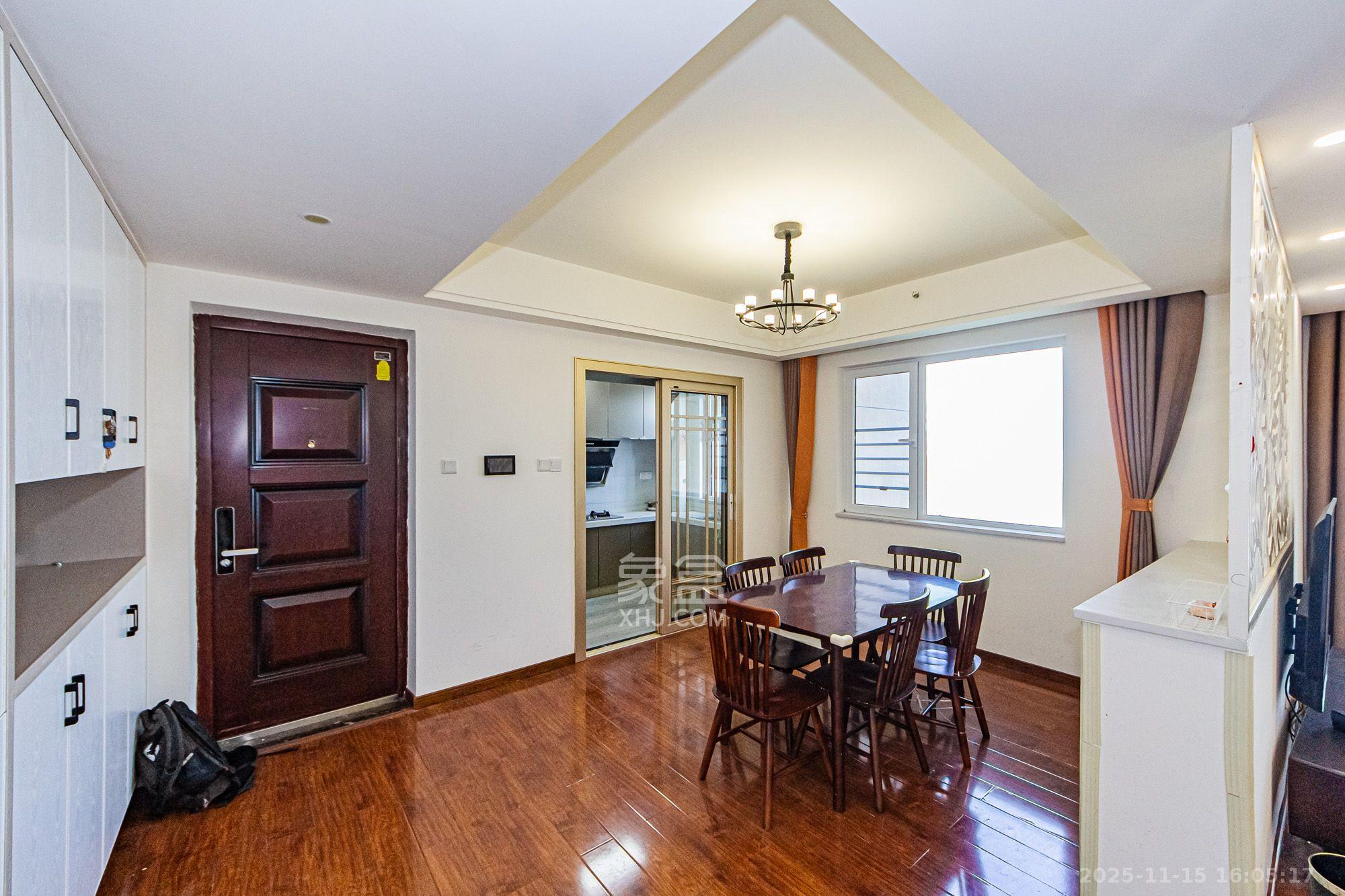 北辰三角洲C2区 3室2厅2卫 4500.0元/月 北辰三角洲C2区 3室2厅2卫 4500.0元/月室内图