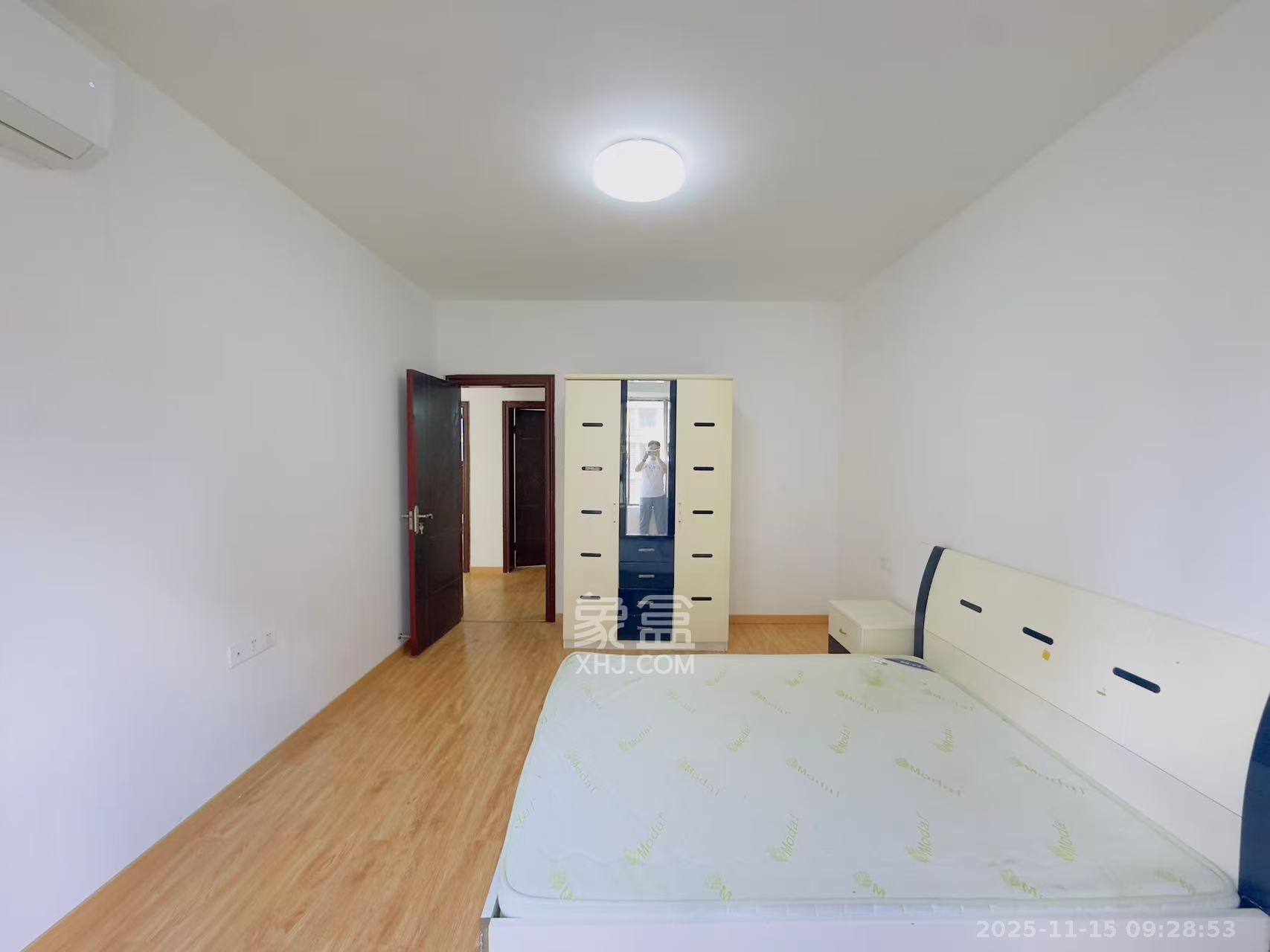 保利麓谷林语F区 3室2厅1卫 2300.0元/月 保利麓谷林语F区 3室2厅1卫 2300.0元/月室内图