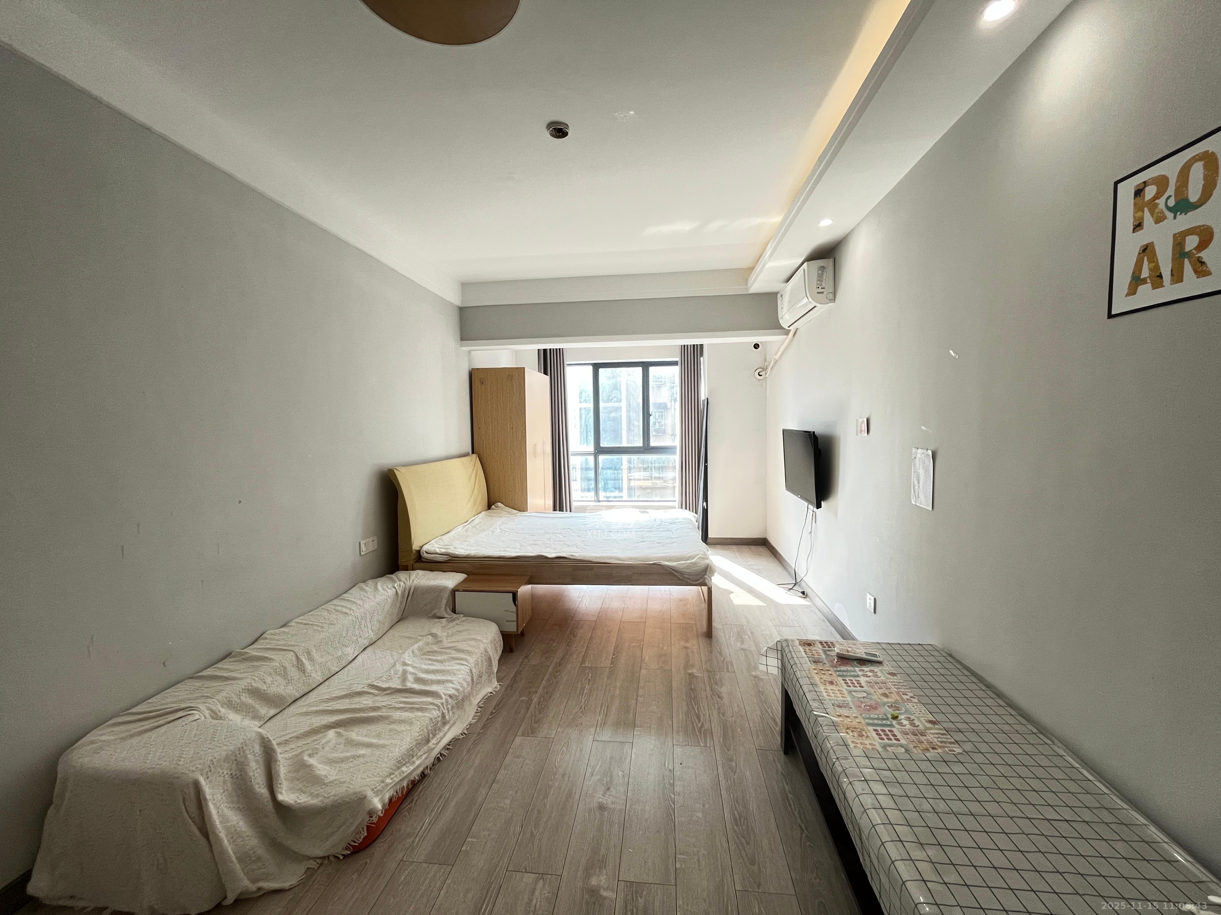 拿铁空间  1室1厅1卫    1200.0元/月室内图