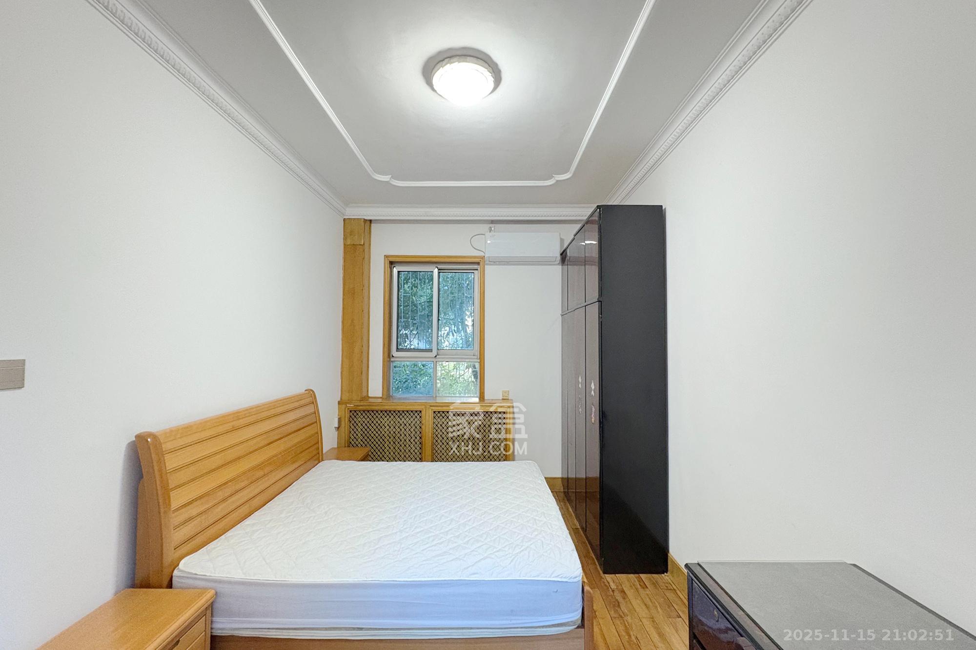 省政府五所 3室1厅1卫 100.0万 省政府五所 3室1厅1卫 100.0万卧室