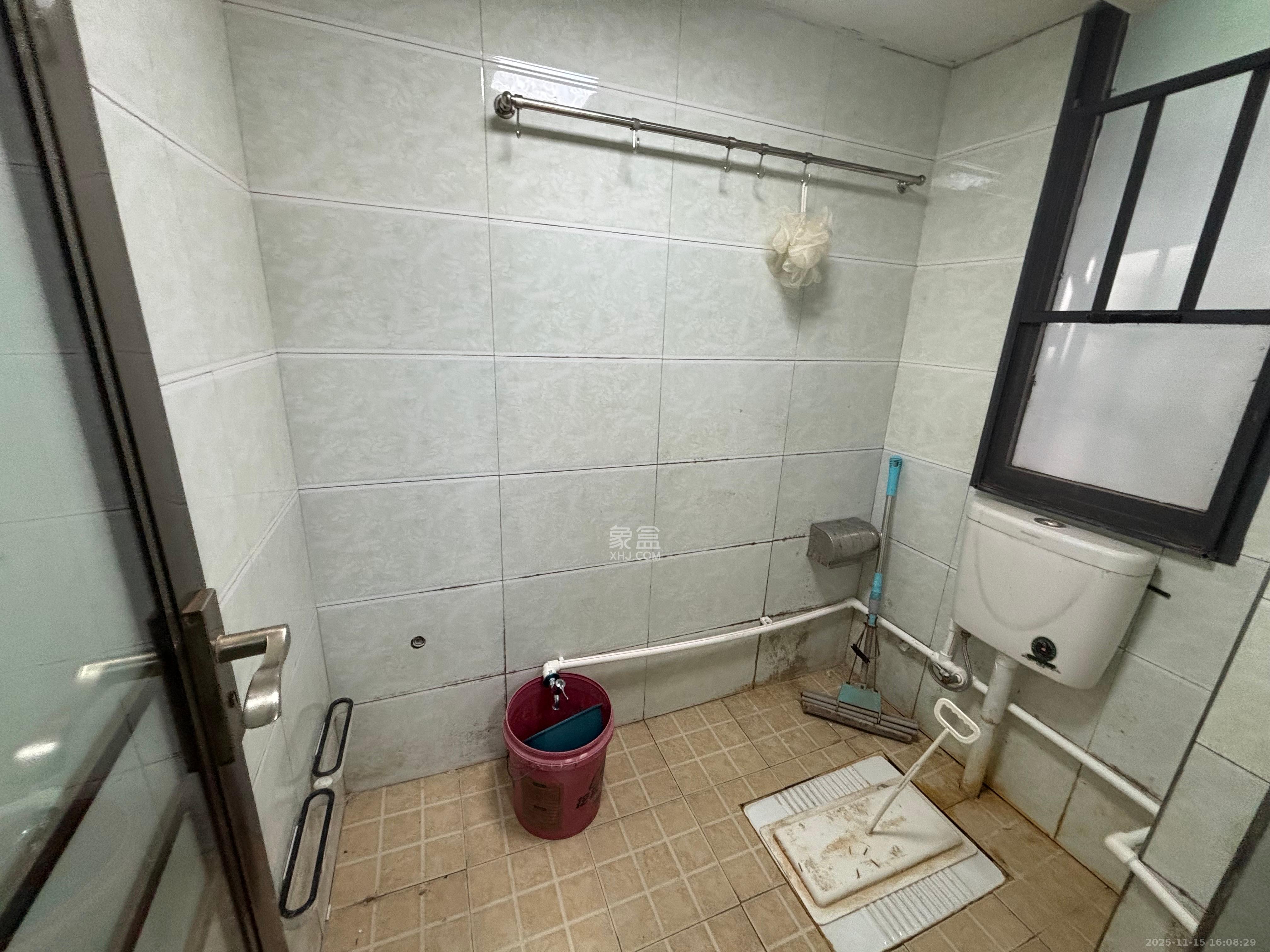 石子冲巷  3室2厅1卫    2000.0元/月室内图