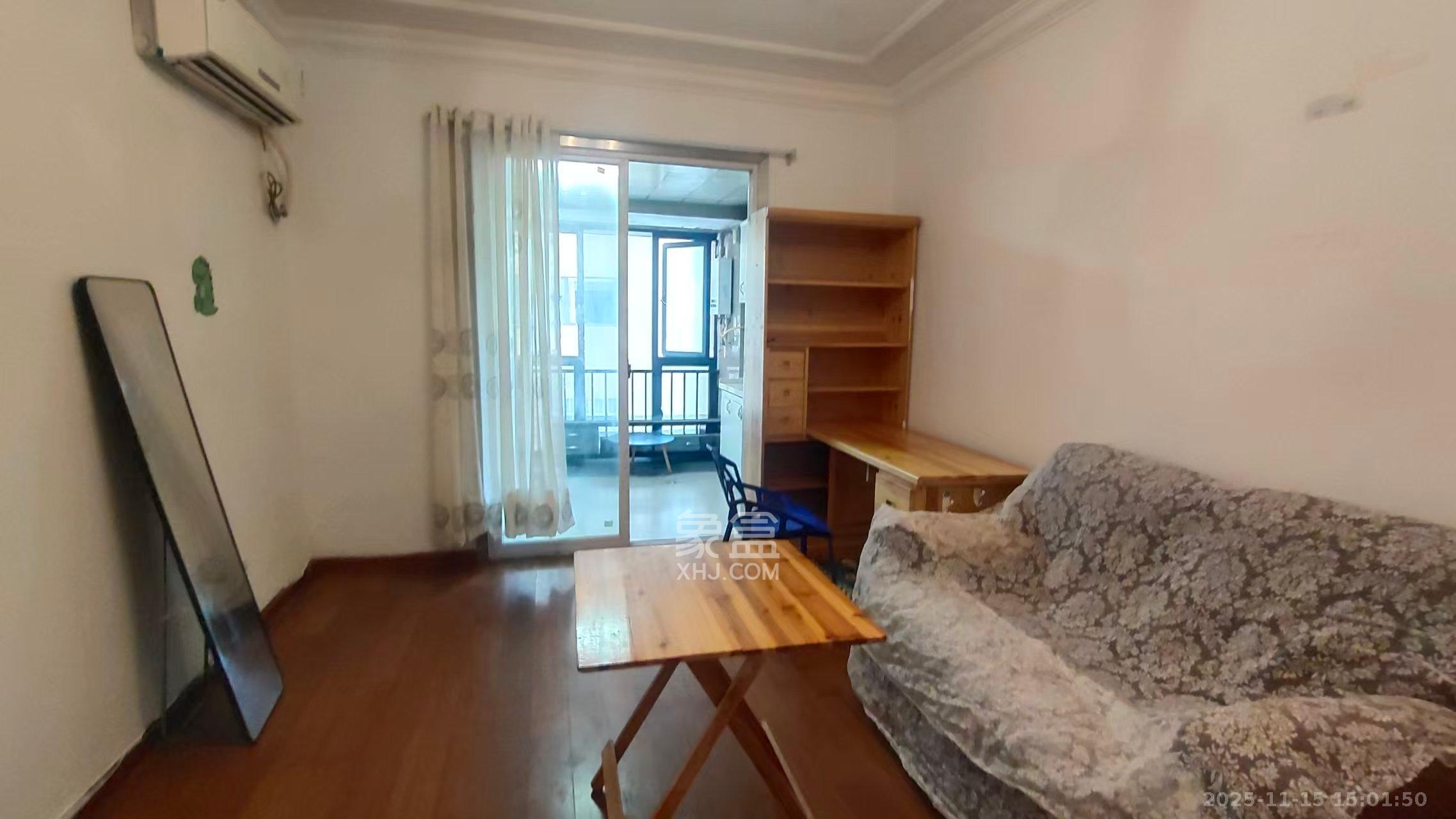 蓝湾国际广场  1室1厅1卫    1500.0元/月室内图