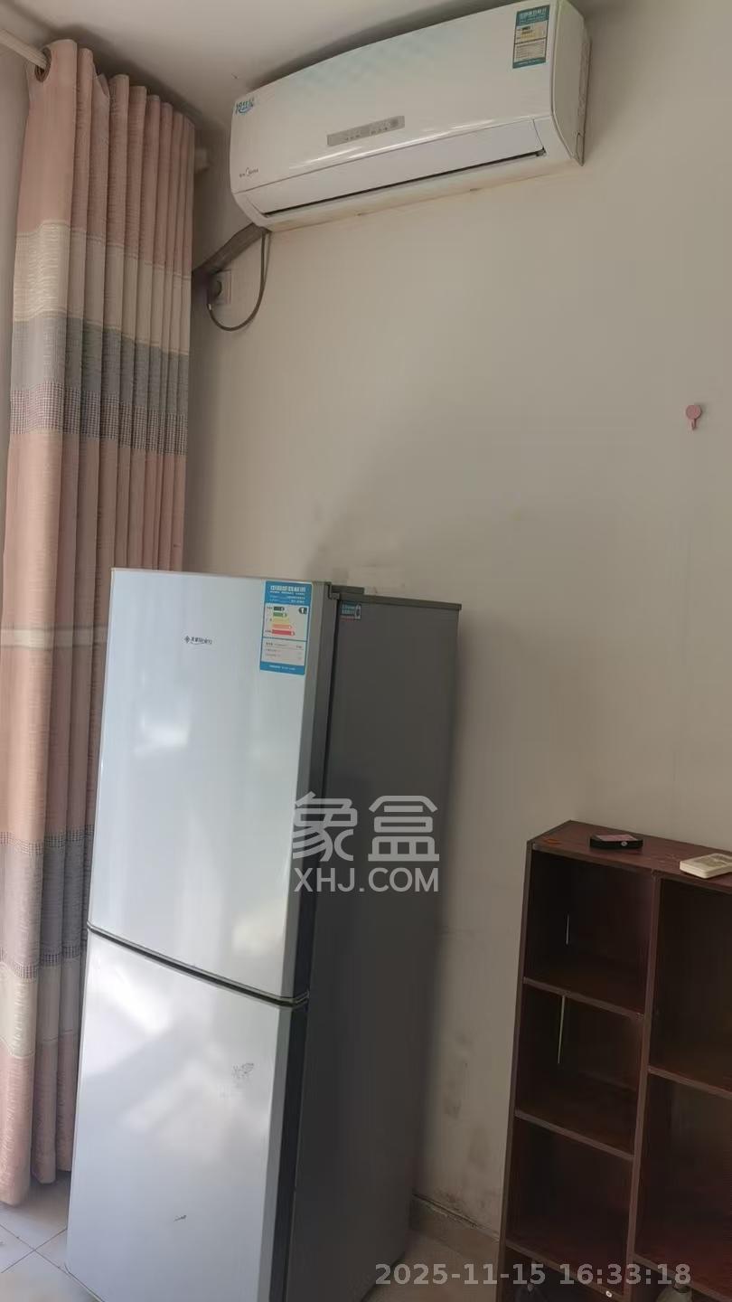 怡海星城  1室1厅1卫    1000.0元/月室内图