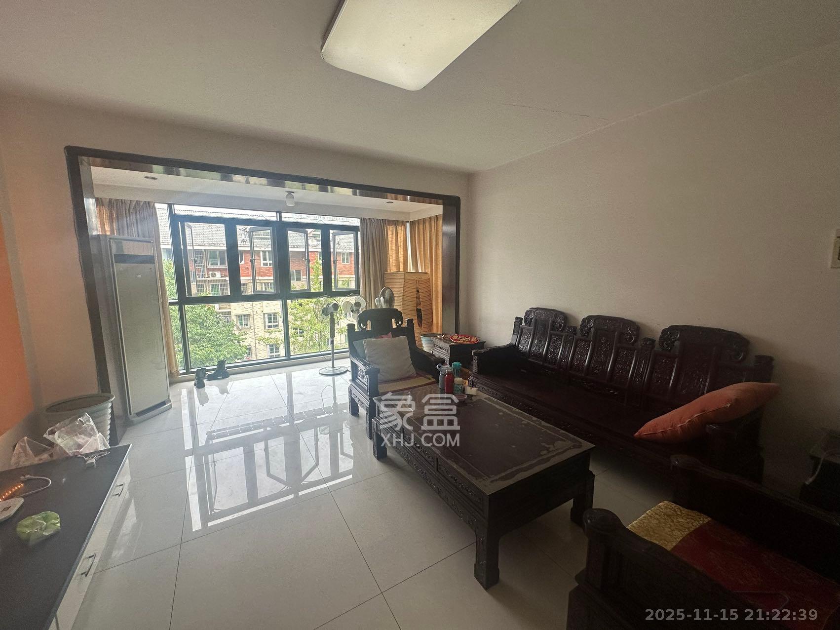 恒鑫澜北湾  4室2厅2卫    3000.0元/月