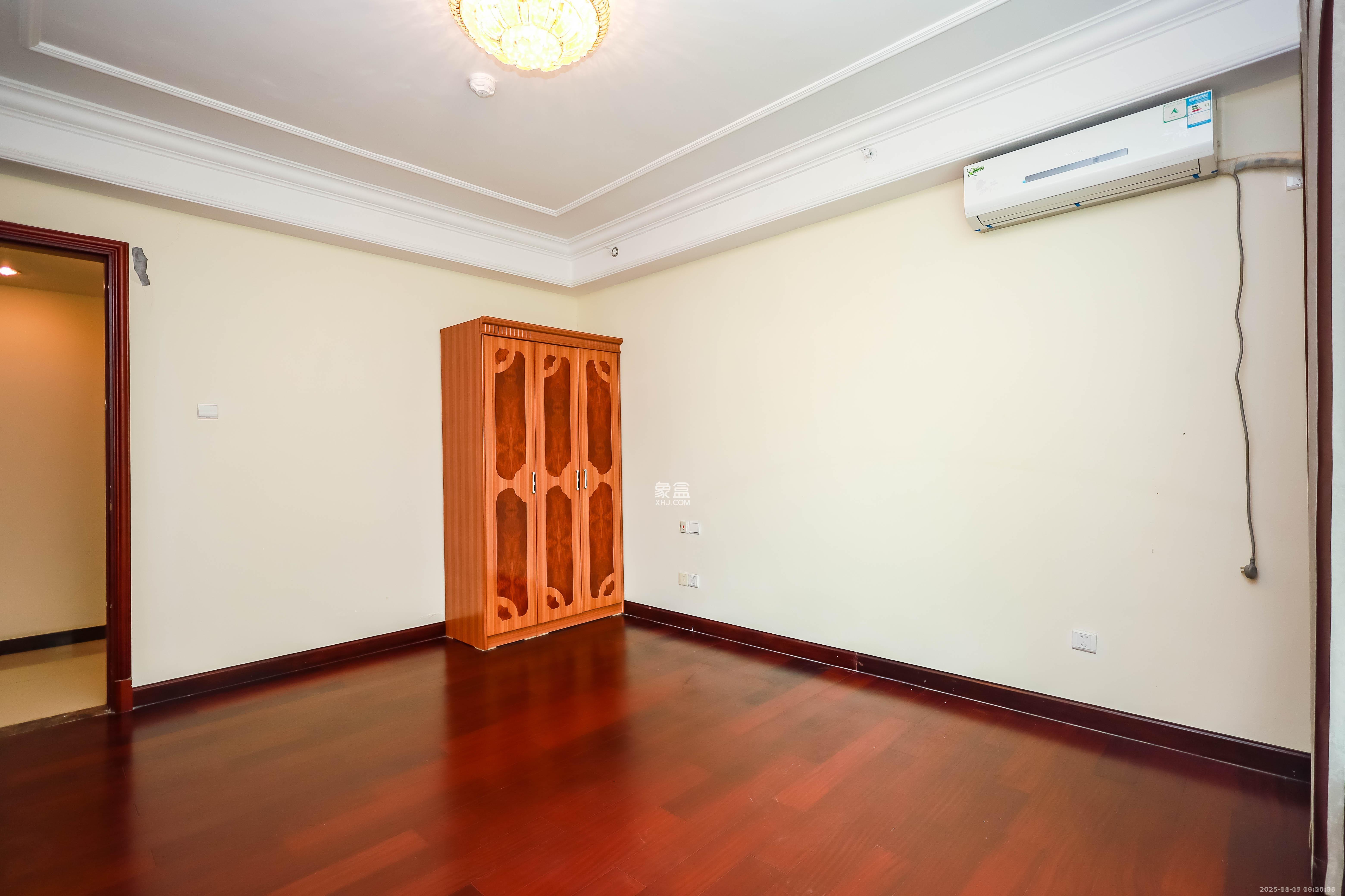 恒大华府  1室2厅1卫    1900.0元/月室内图