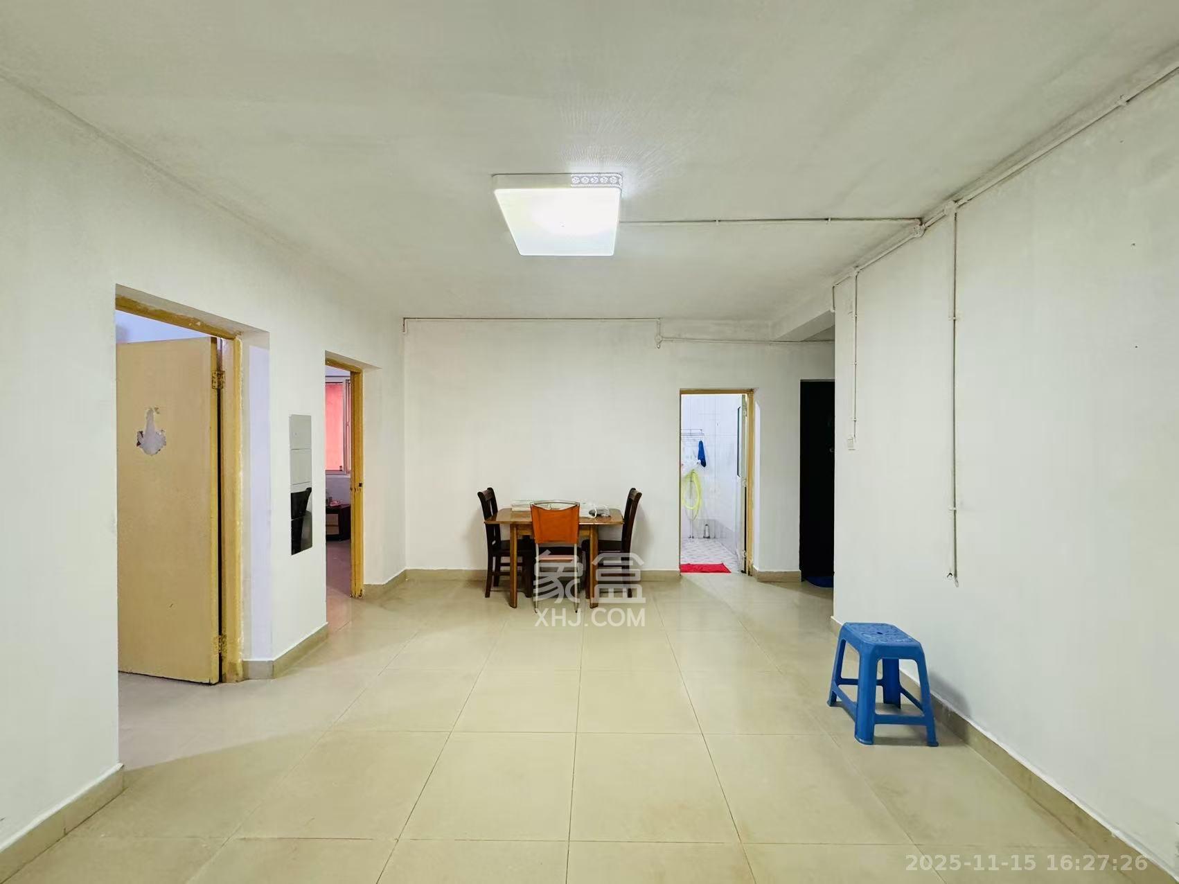 静谧园  2室2厅1卫    1200.0元/月室内图