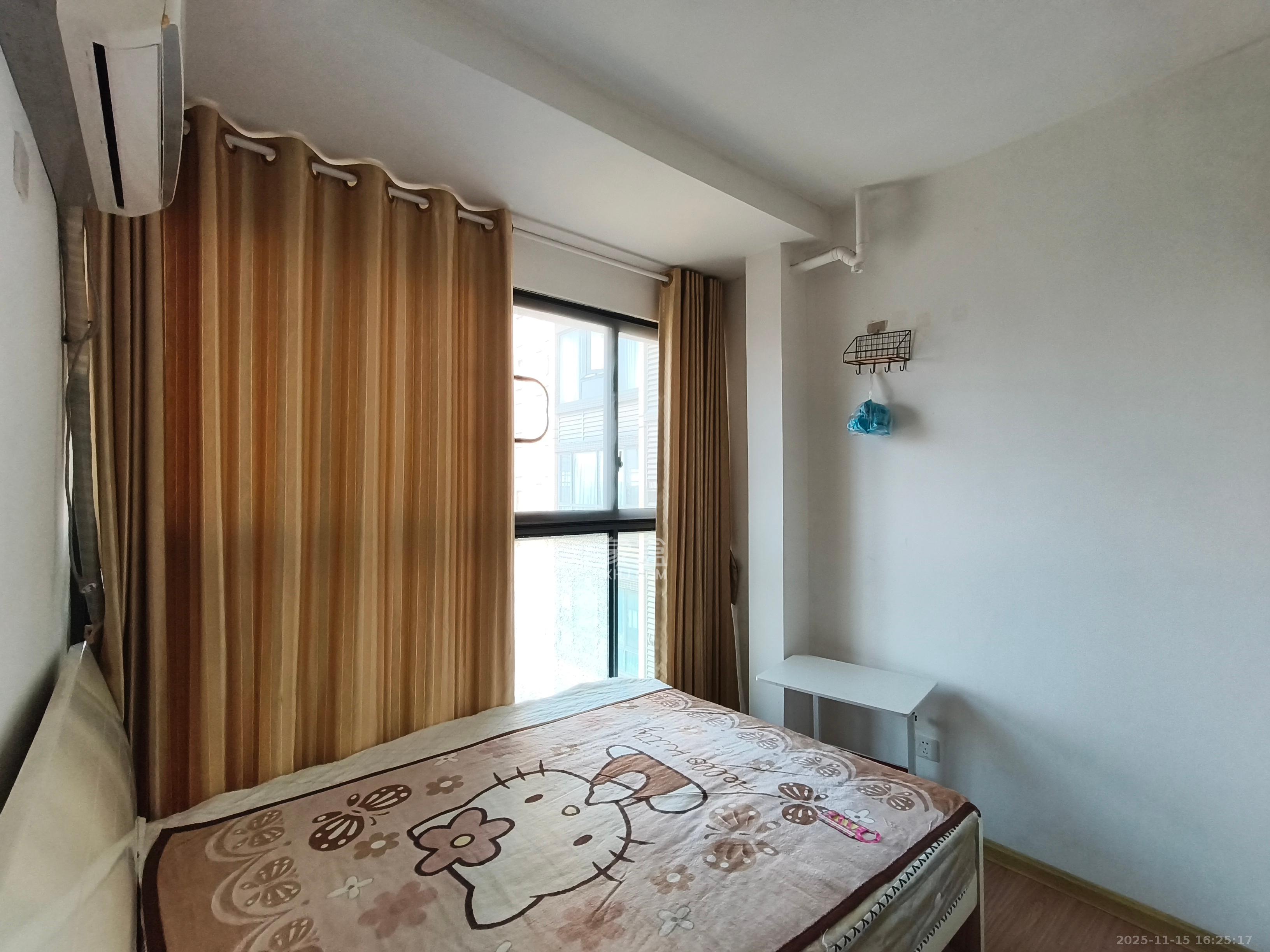 盛世耀凯  3室2厅1卫    2400.0元/月室内图