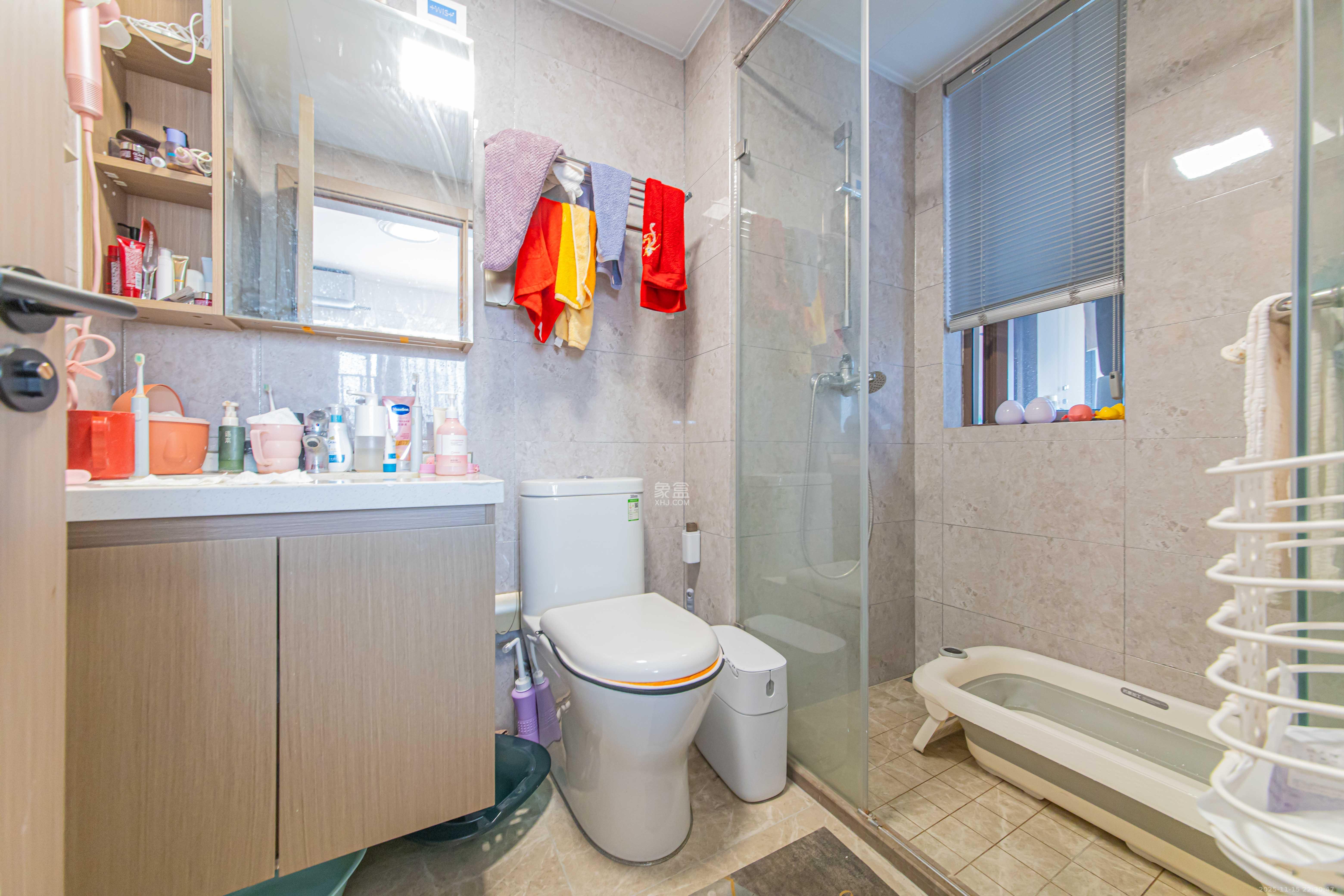 大唐印象三期御玺 3室2厅2卫 145.0万 大唐印象三期御玺 3室2厅2卫 145.0万卫生间