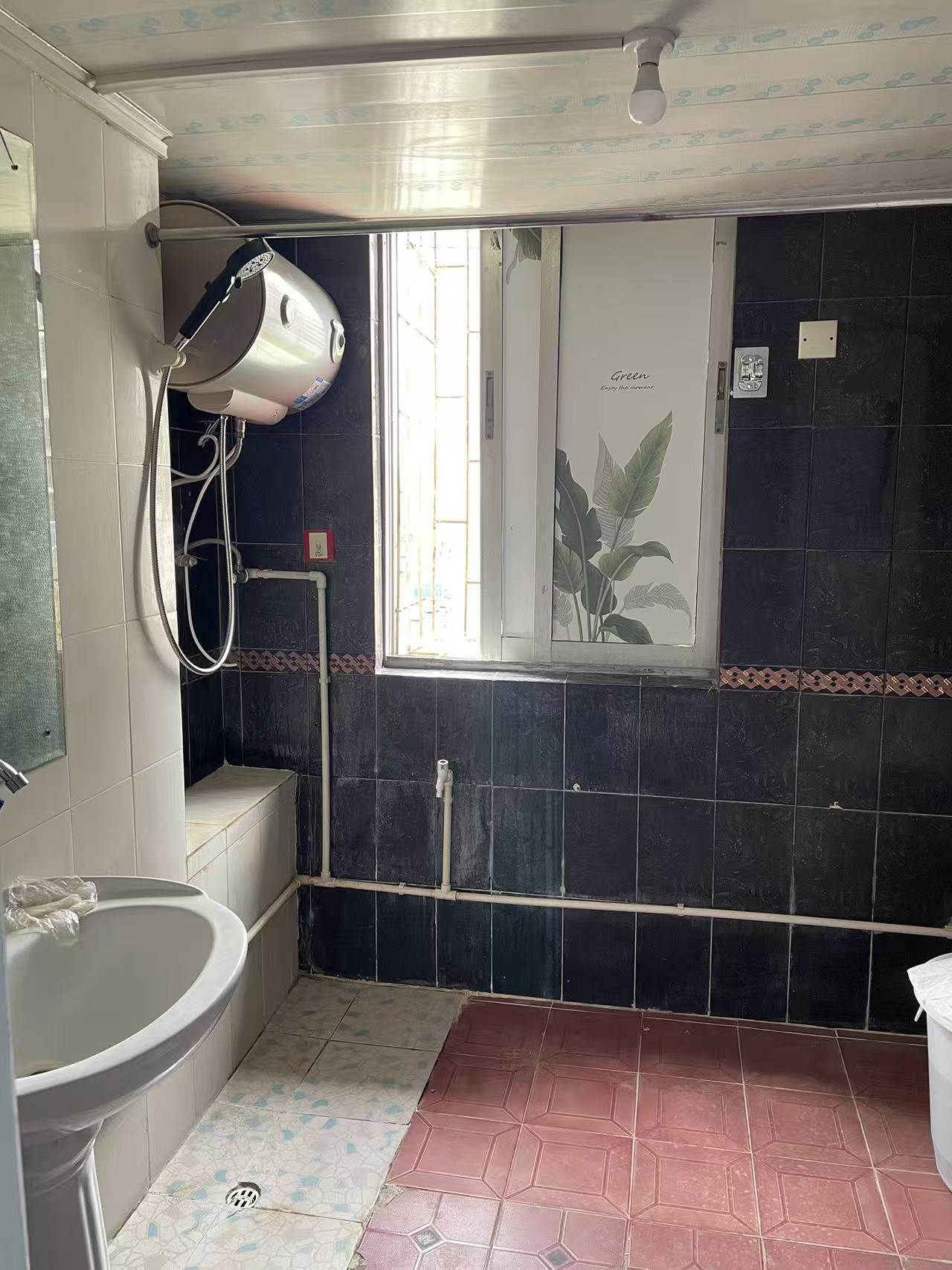 椰岛公司宿舍(龙华路79号) 2室1厅1卫 1800.0元/月 椰岛公司宿舍(龙华路79号) 2室1厅1卫 1800.0元/月室内图