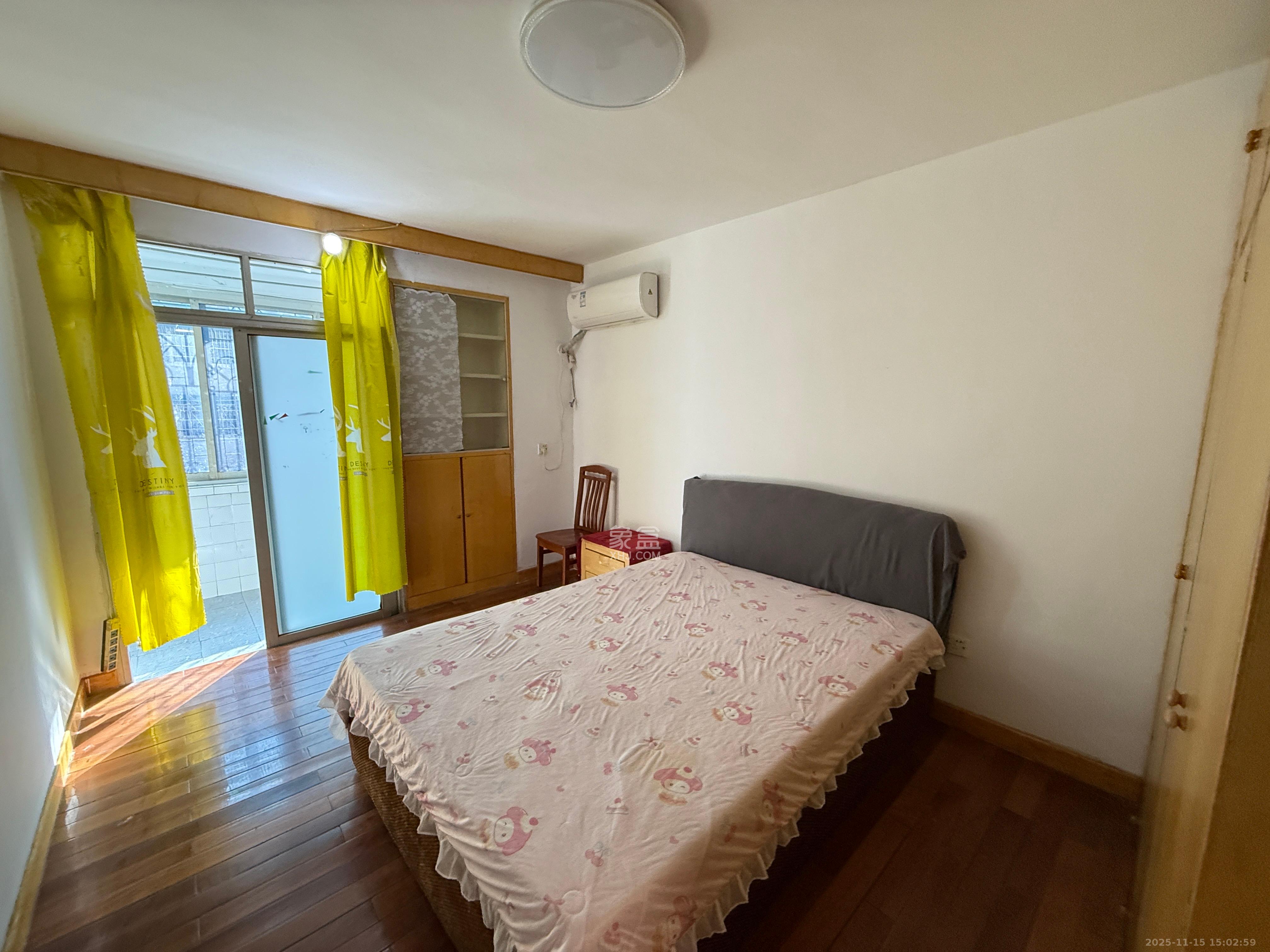 解放四村石子冲  2室1厅1卫    1800.0元/月室内图