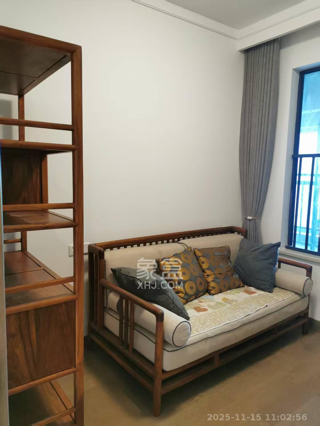 映客龙湖璟翠公馆（映客龙湖璟翠中心）  3室2厅2卫    3200.0元/月室内图