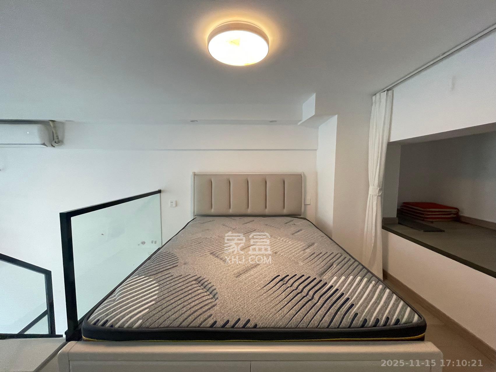 藏珑湖上公馆  2室1厅1卫    2400.0元/月室内图