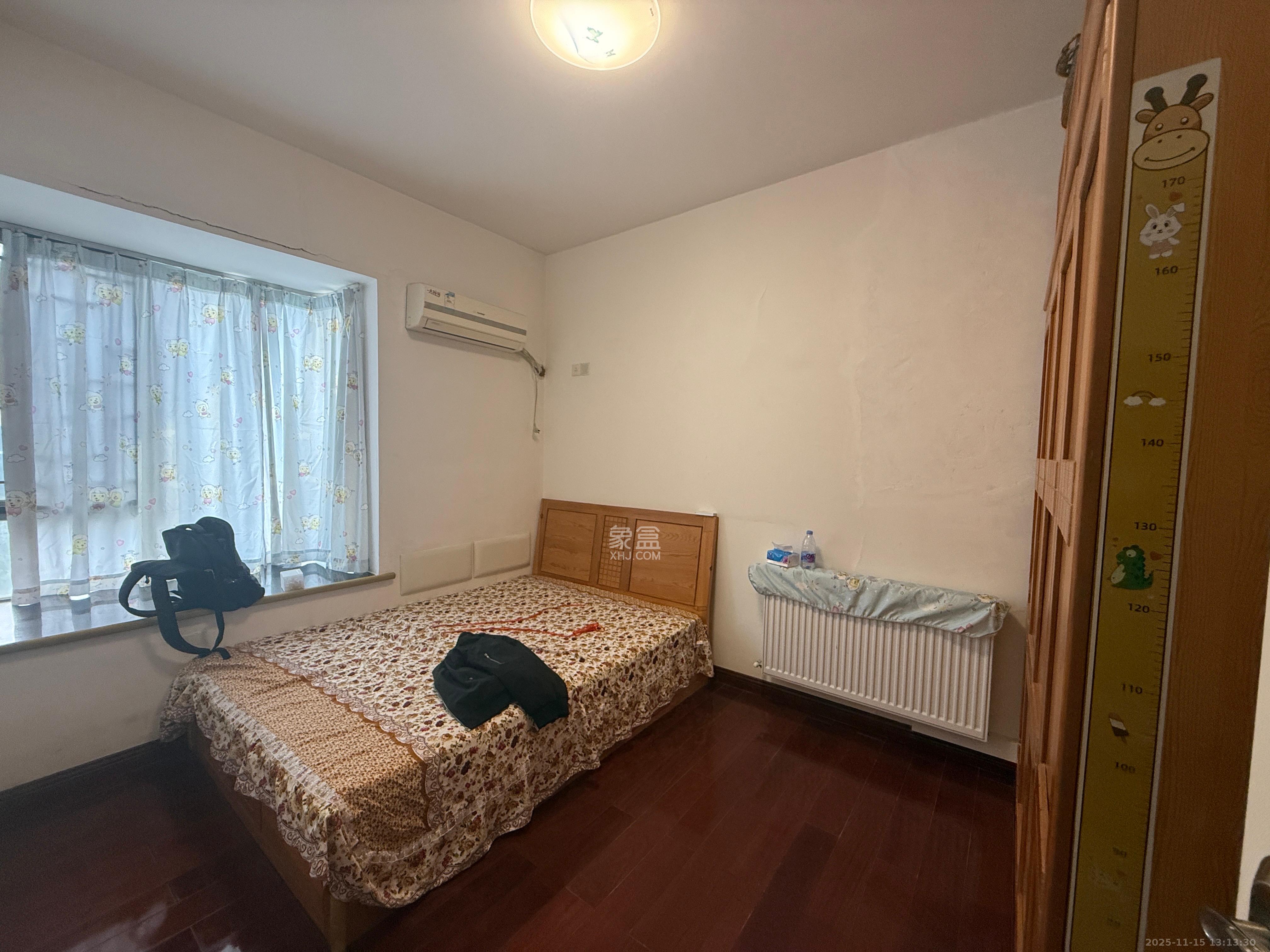 滨江君悦香邸  3室2厅2卫    3200.0元/月室内图