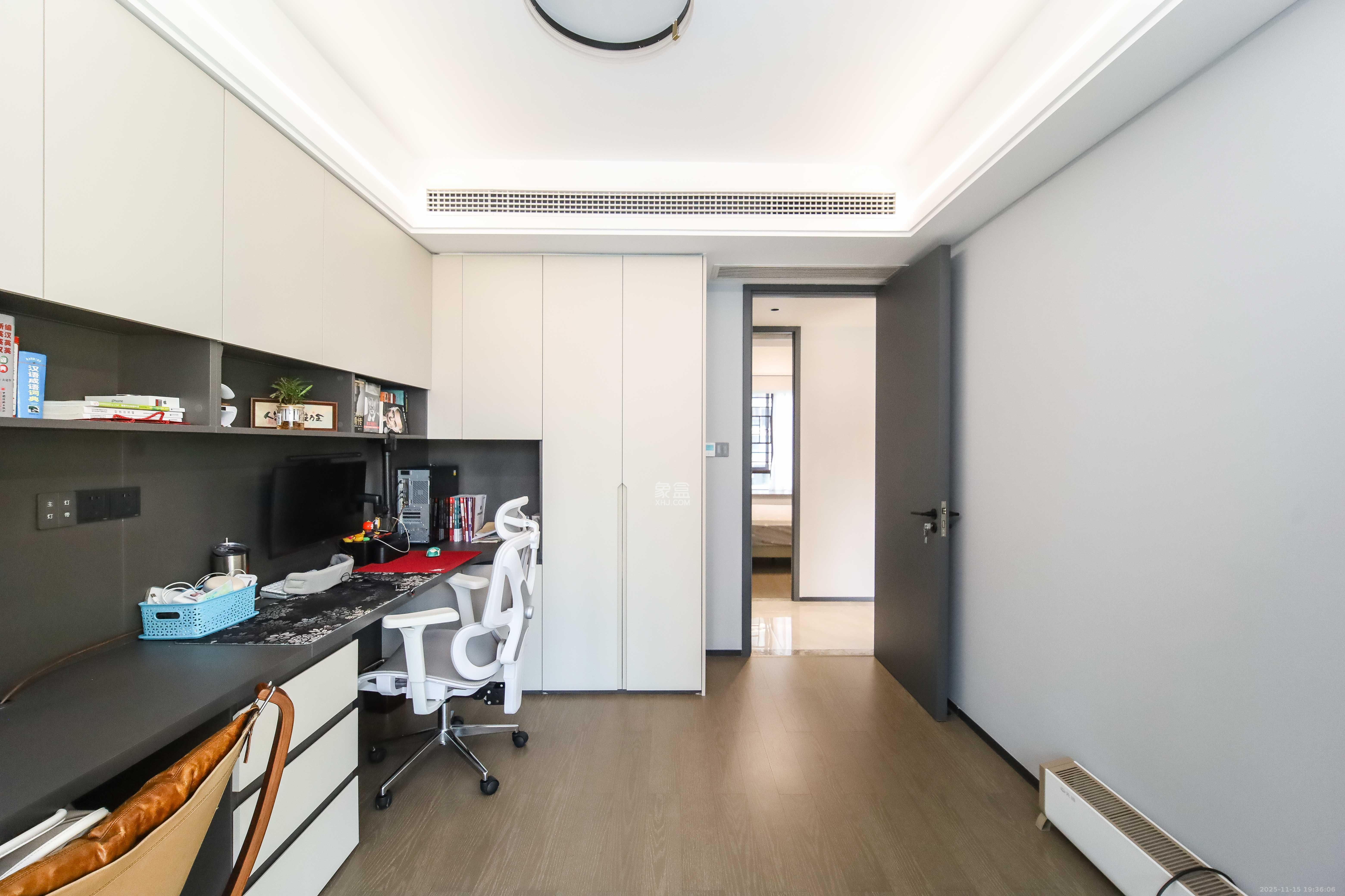 德奥悦东方  4室2厅2卫    190.0万卧室