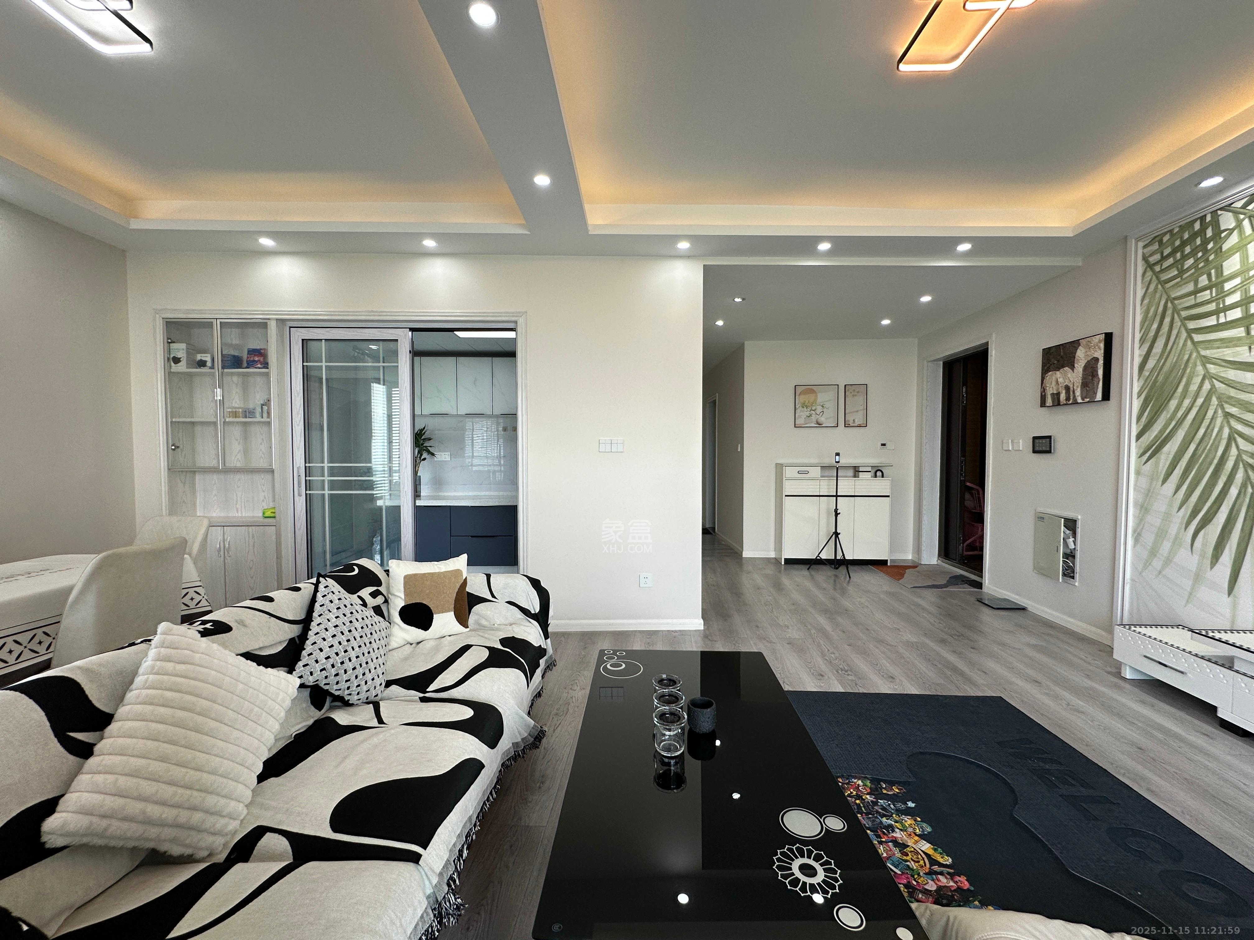 北辰定江洋 3室2厅2卫 7500.0元/月 北辰定江洋 3室2厅2卫 7500.0元/月室内图