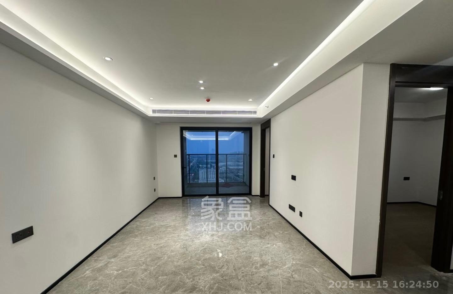 万科魅力之城  3室2厅2卫    2300.0元/月