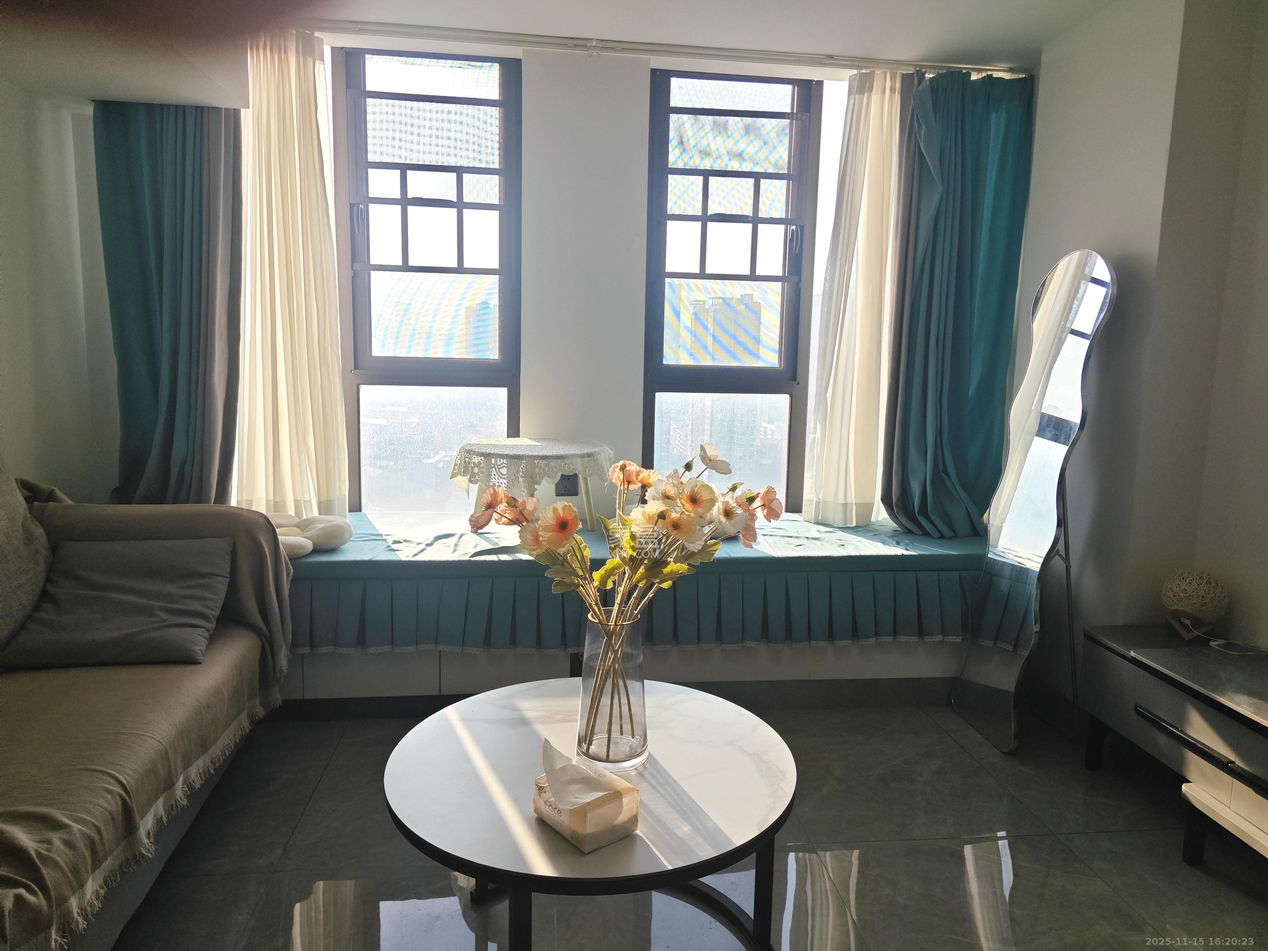 润和国际广场  2室2厅1卫    2200.0元/月室内图