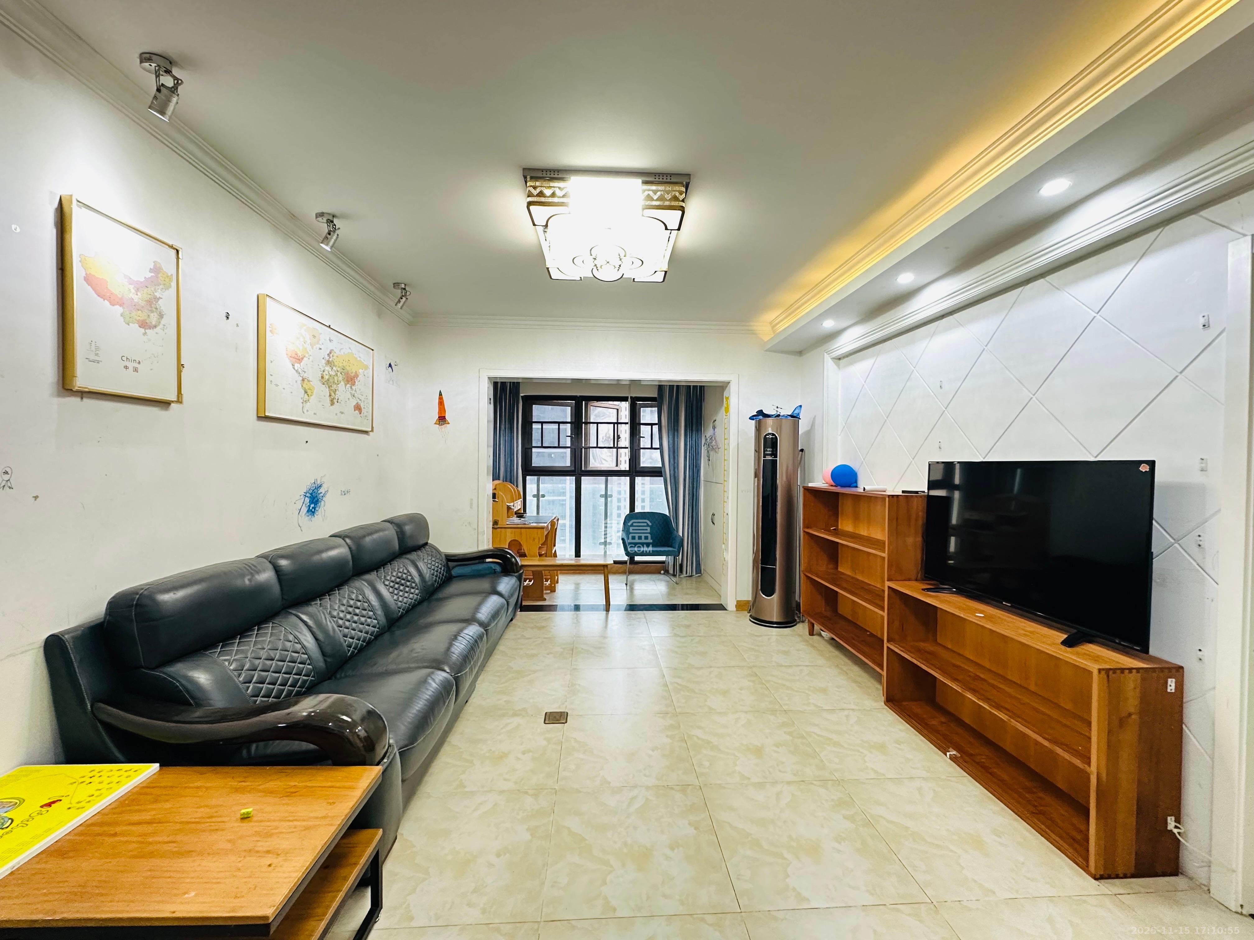 南山雍江汇（滨江国际新城）  3室2厅1卫    3200.0元/月