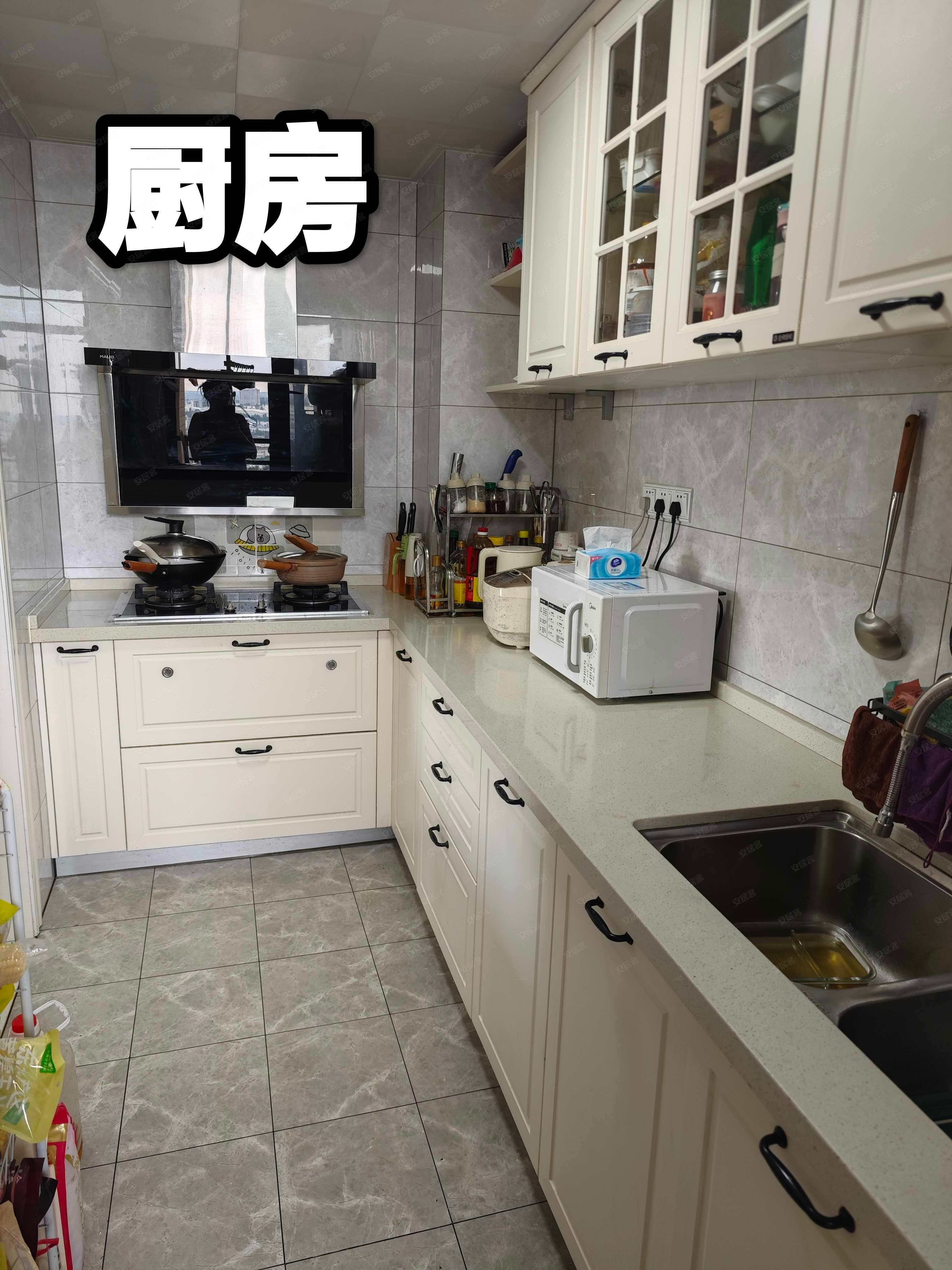 天伦誉海湾  3室2厅1卫    190.0万